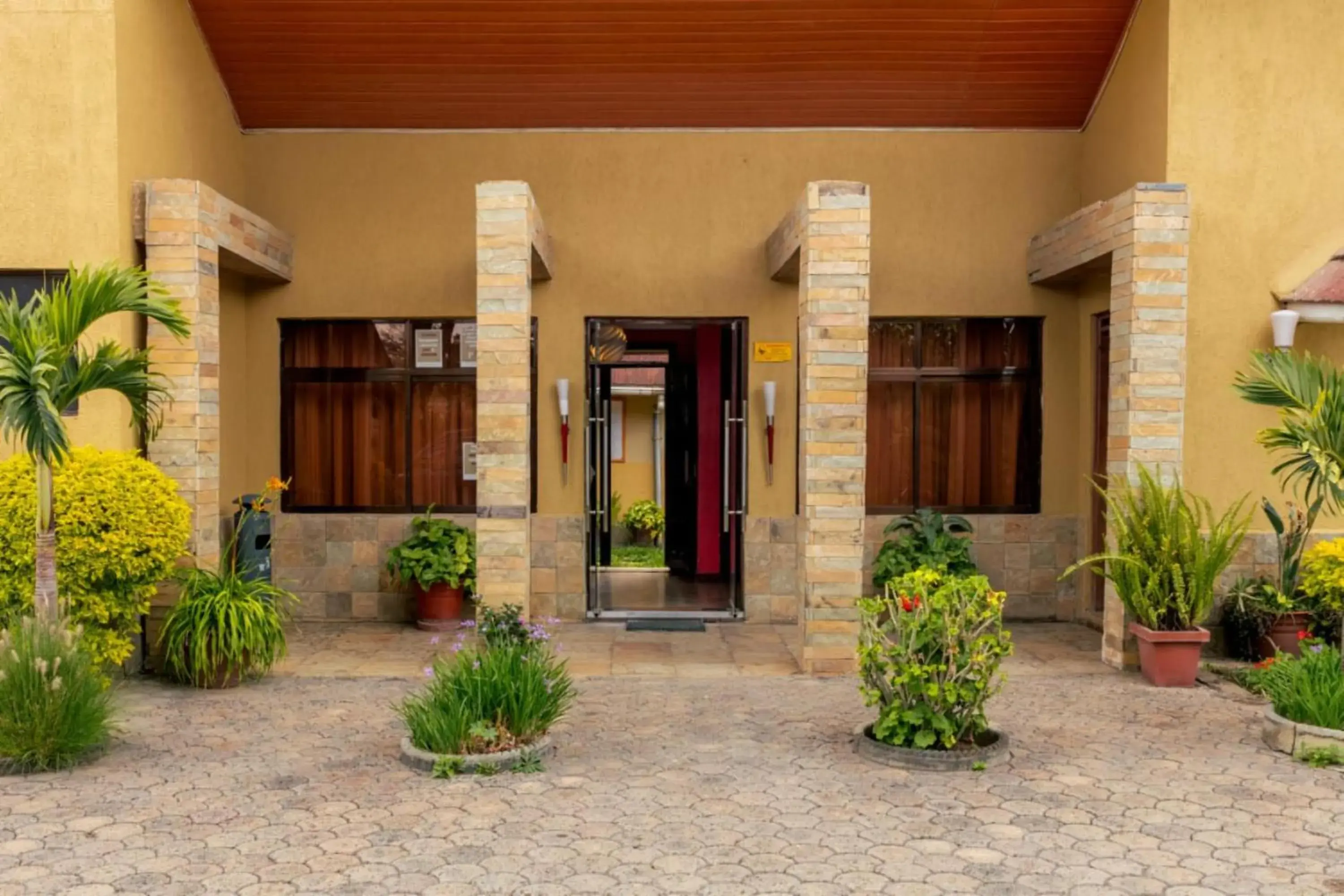 Property building in Eseriani The Hotel Property building in Eseriani The Hotel