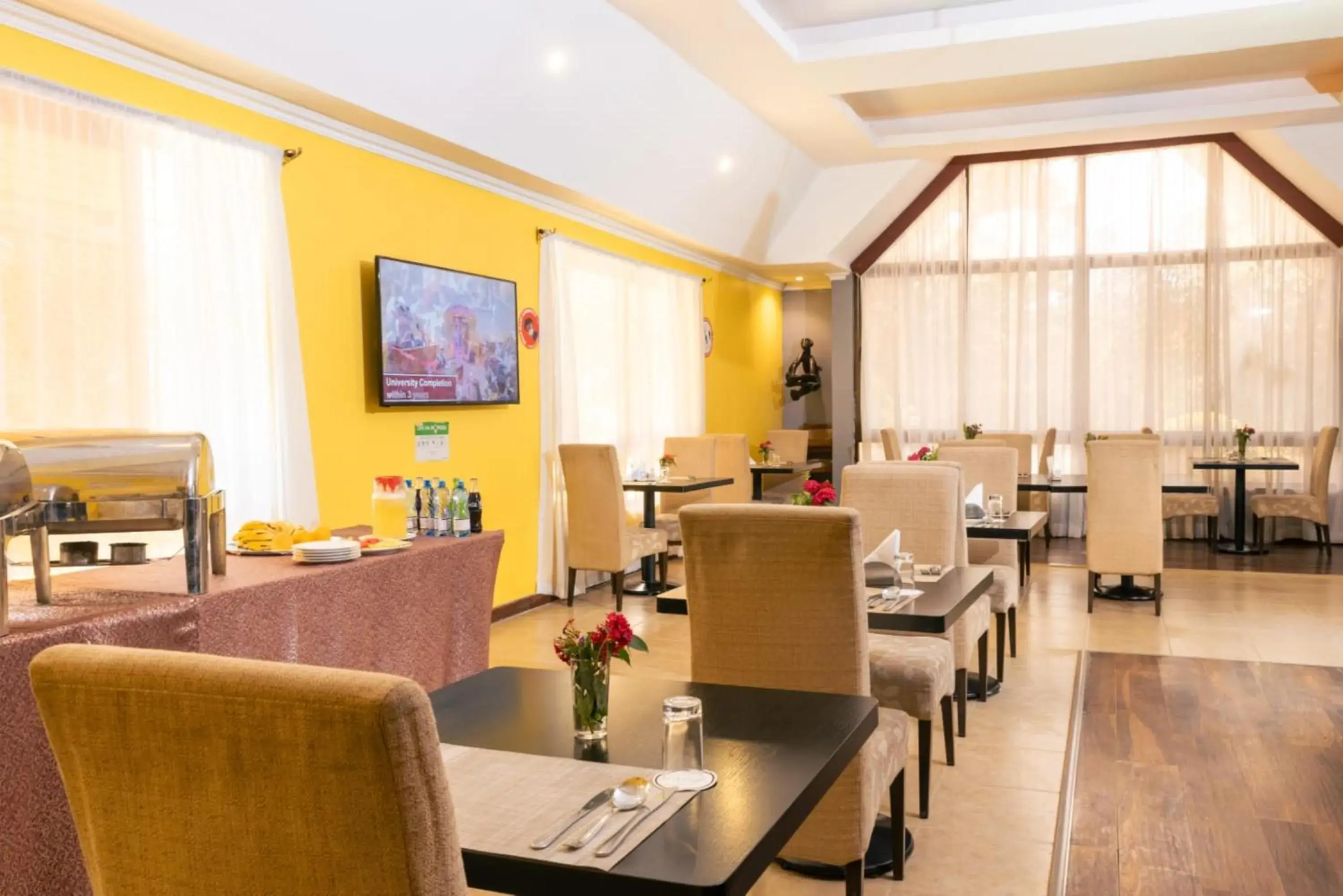 Restaurant/places to eat in Eseriani The Hotel Restaurant/places to eat in Eseriani The Hotel