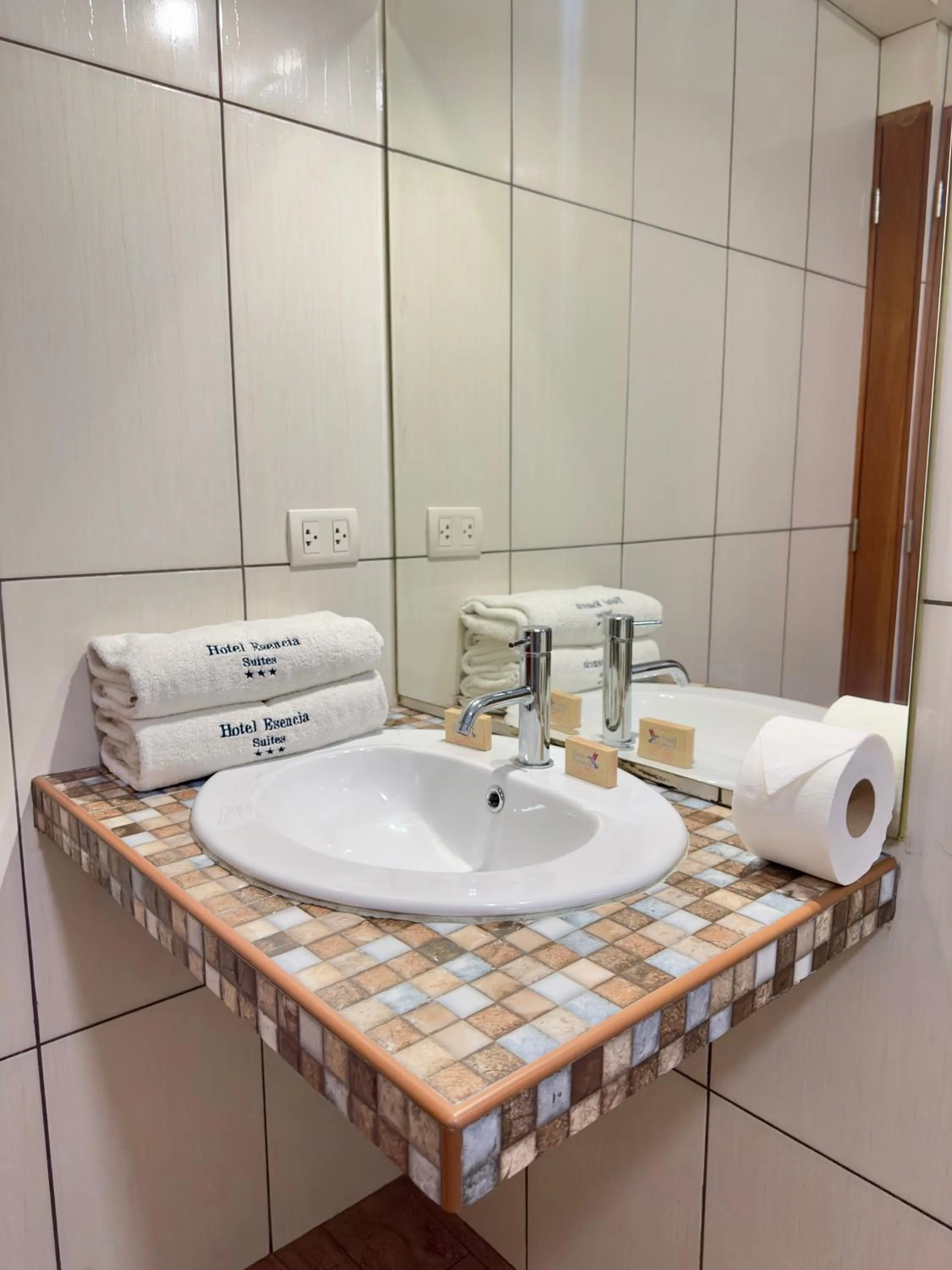 Bathroom in Hotel Esencia Suites