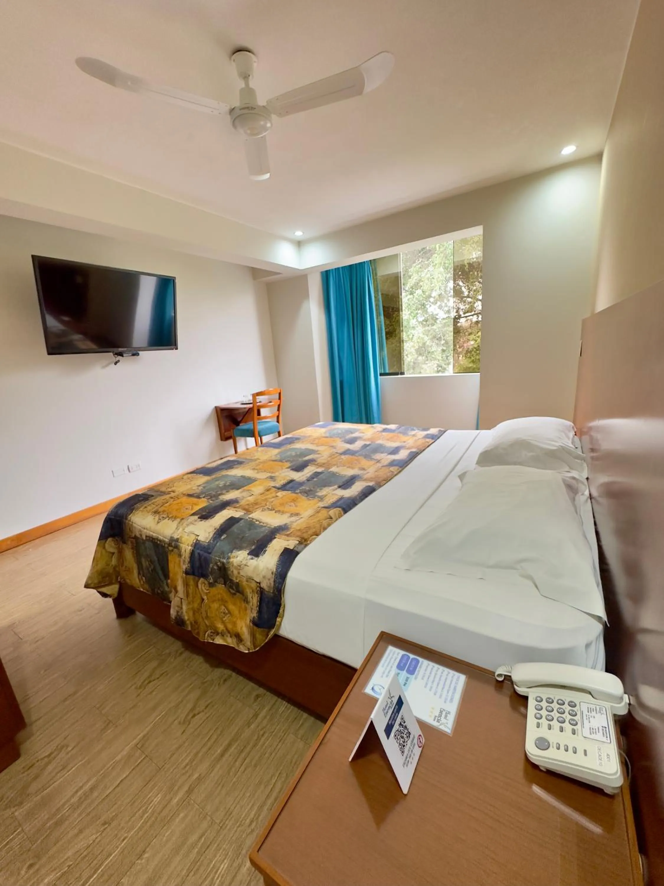 Bedroom, Bed in Hotel Esencia Suites