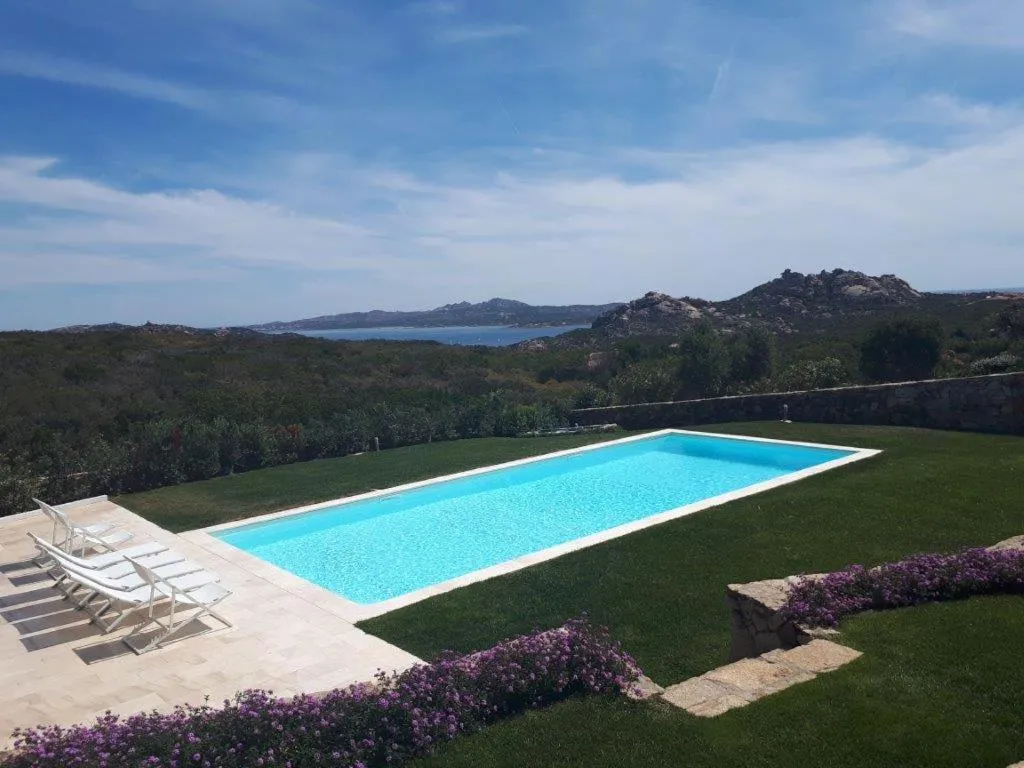 Pool view in Villa Smeralda