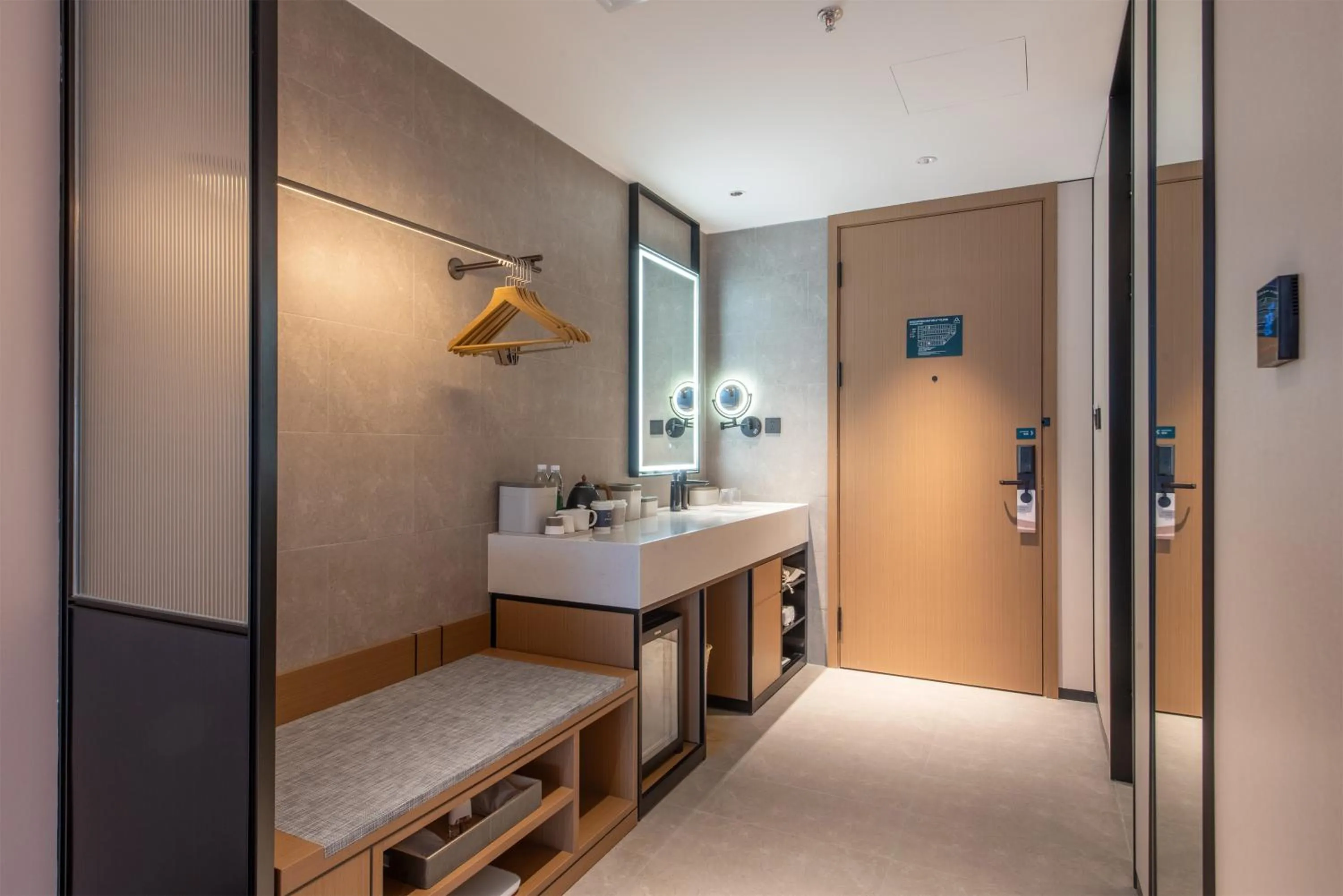 Bed in Atour Hotel Shenzhen Pingshan Kengzi Metro Station