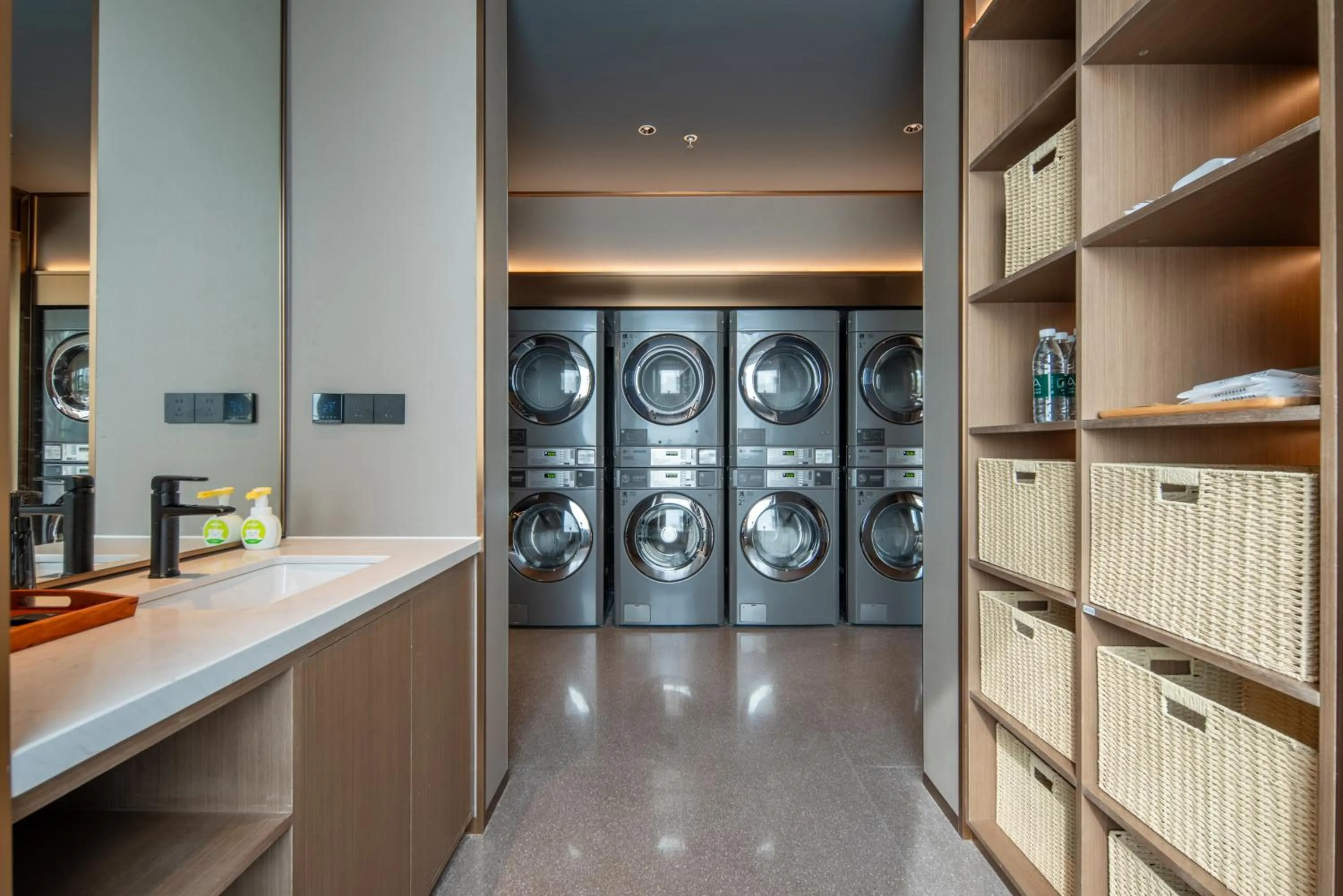 Atour Hotel Shenzhen Pingshan Kengzi Metro Station