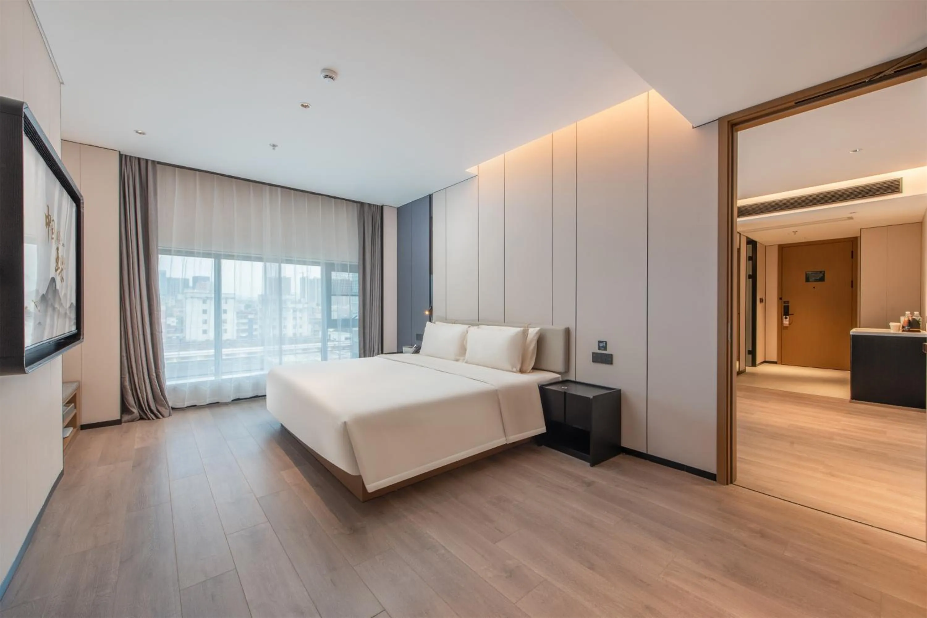 Bed in Atour Hotel Shenzhen Pingshan Kengzi Metro Station