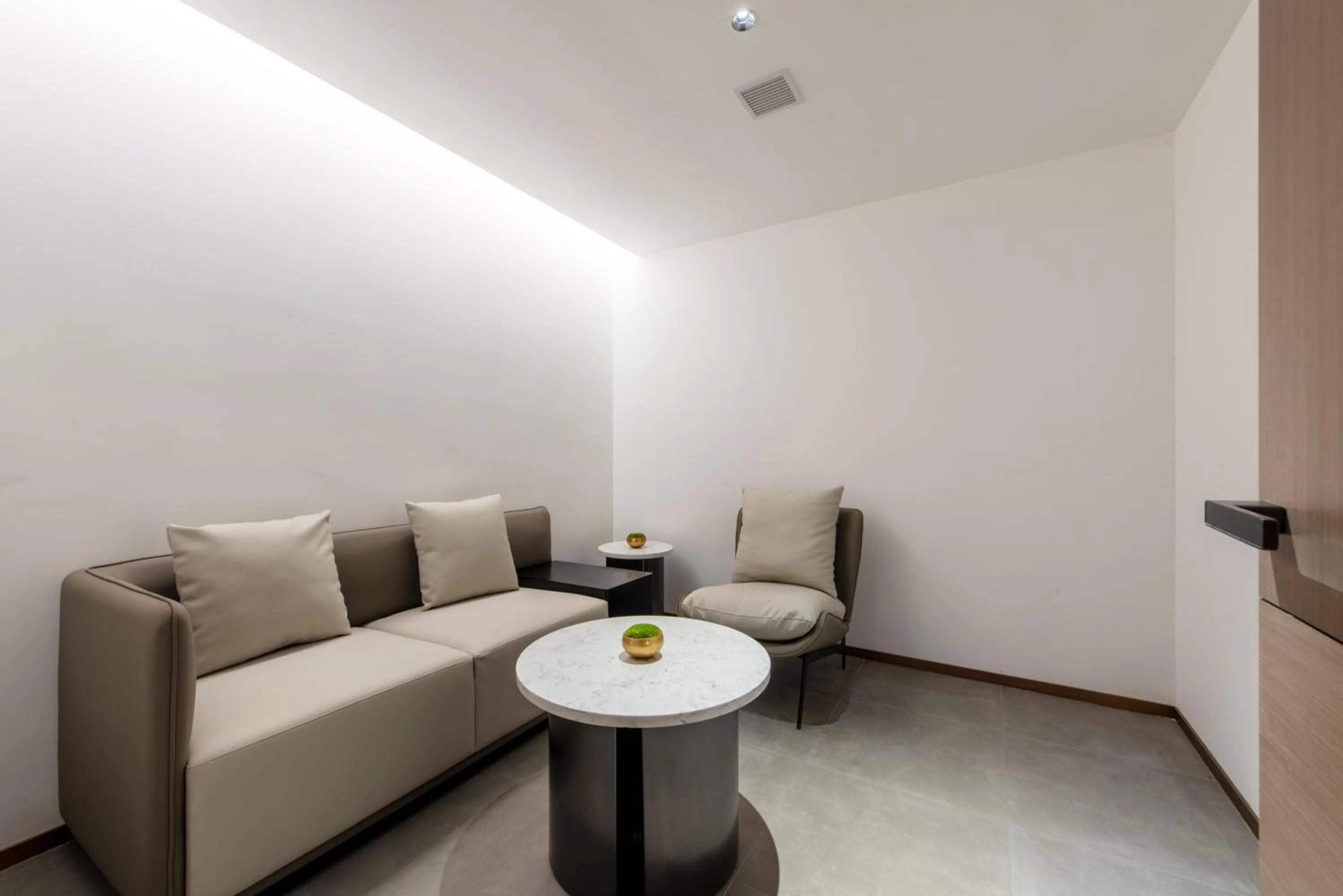 Atour Hotel Shenzhen Pingshan Kengzi Metro Station