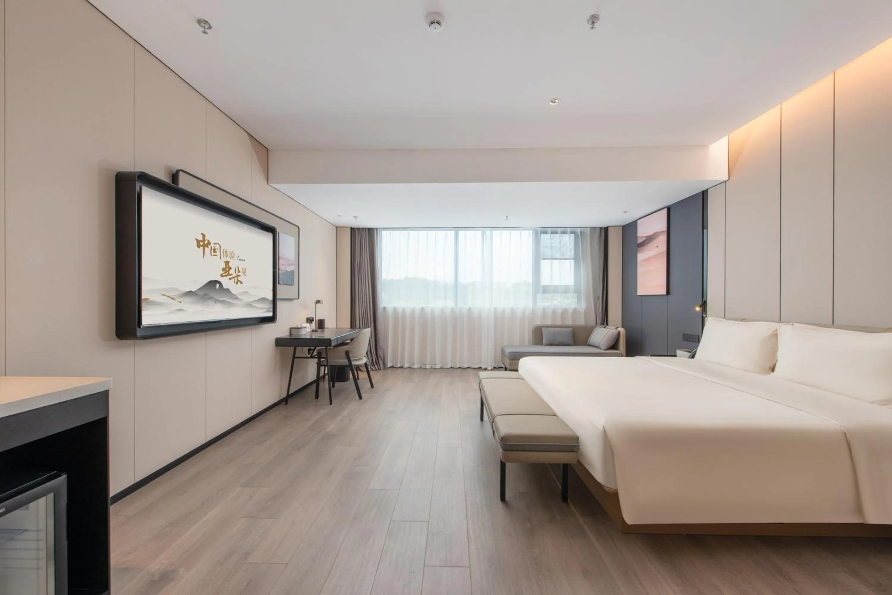 Bed in Atour Hotel Shenzhen Pingshan Kengzi Metro Station