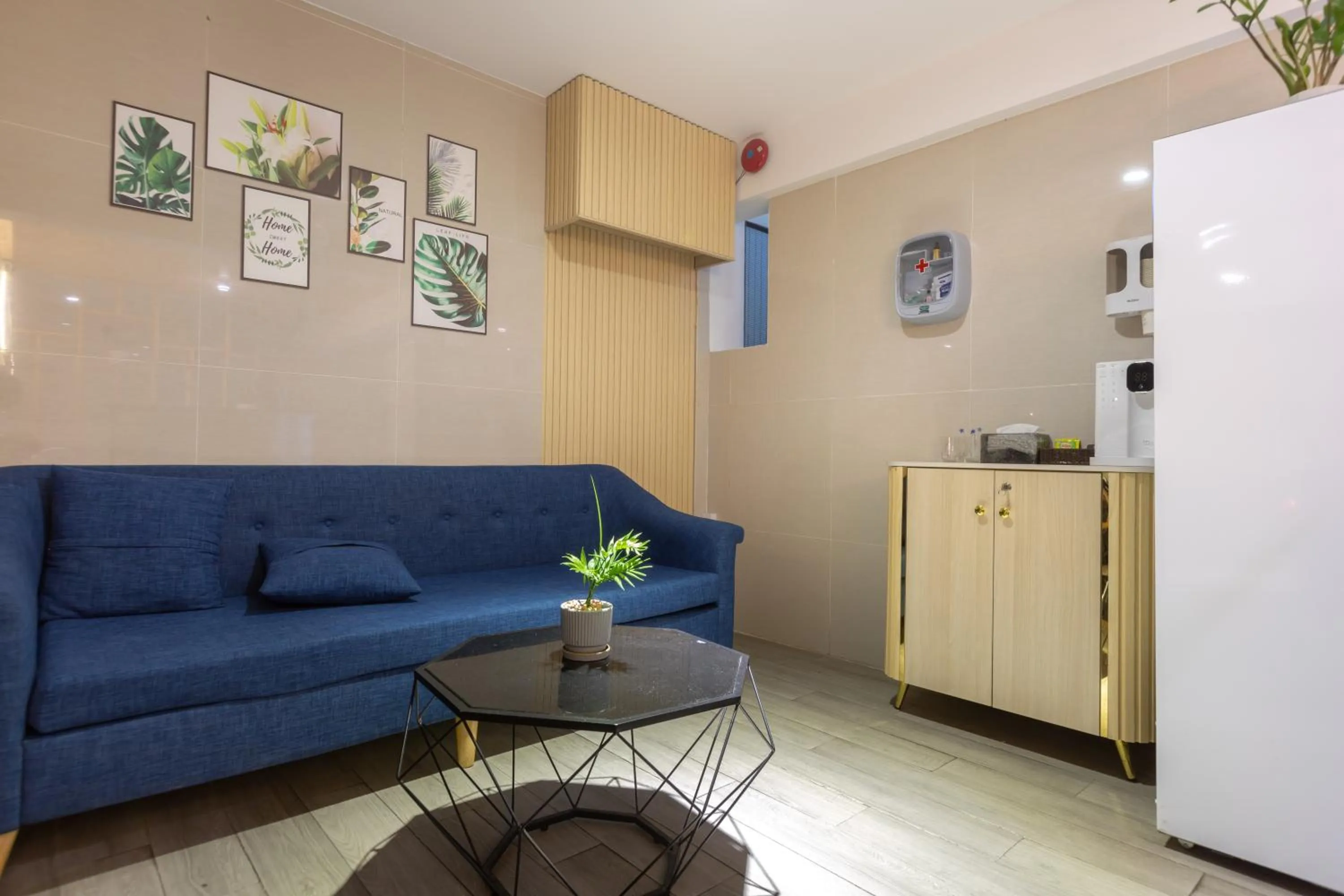 Bin Bin Hotel 14 Near Vstar School D7