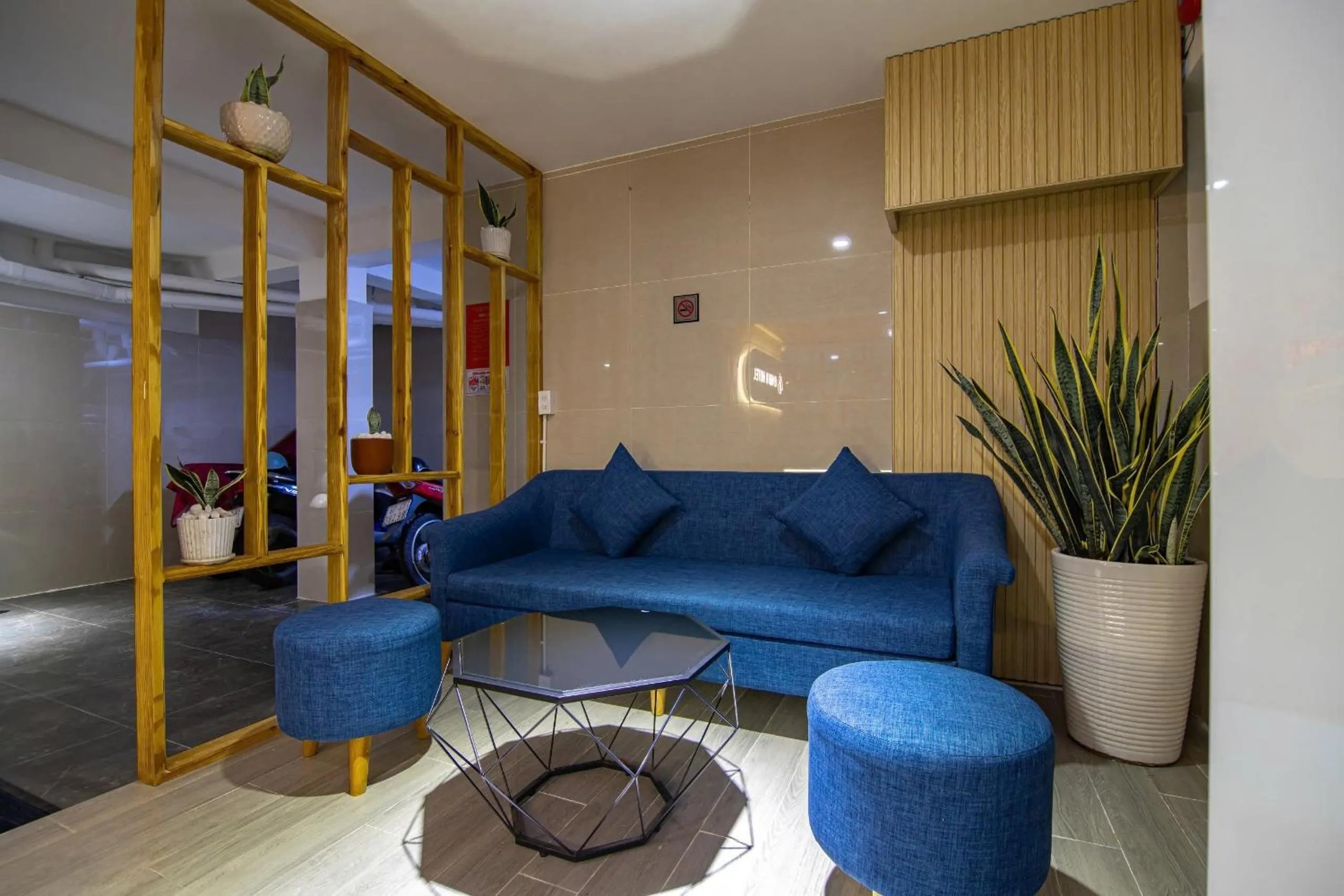 Bin Bin Hotel 14 Near Vstar School D7