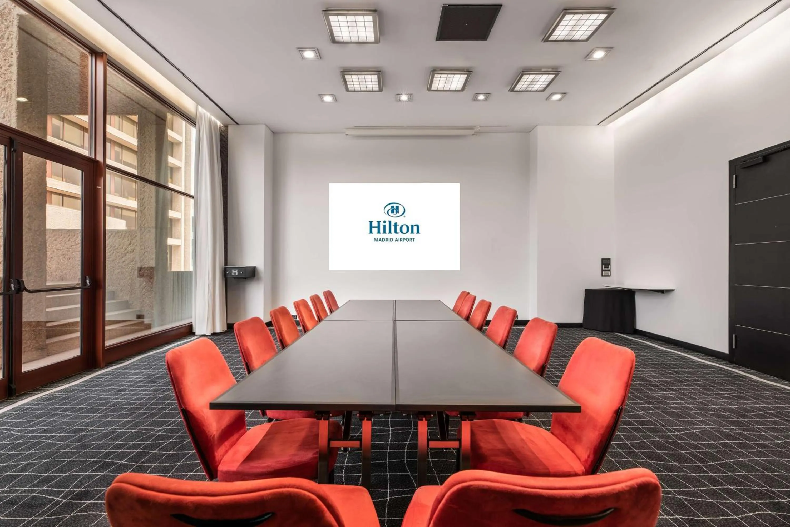 Meeting/conference room in Hilton Madrid Airport