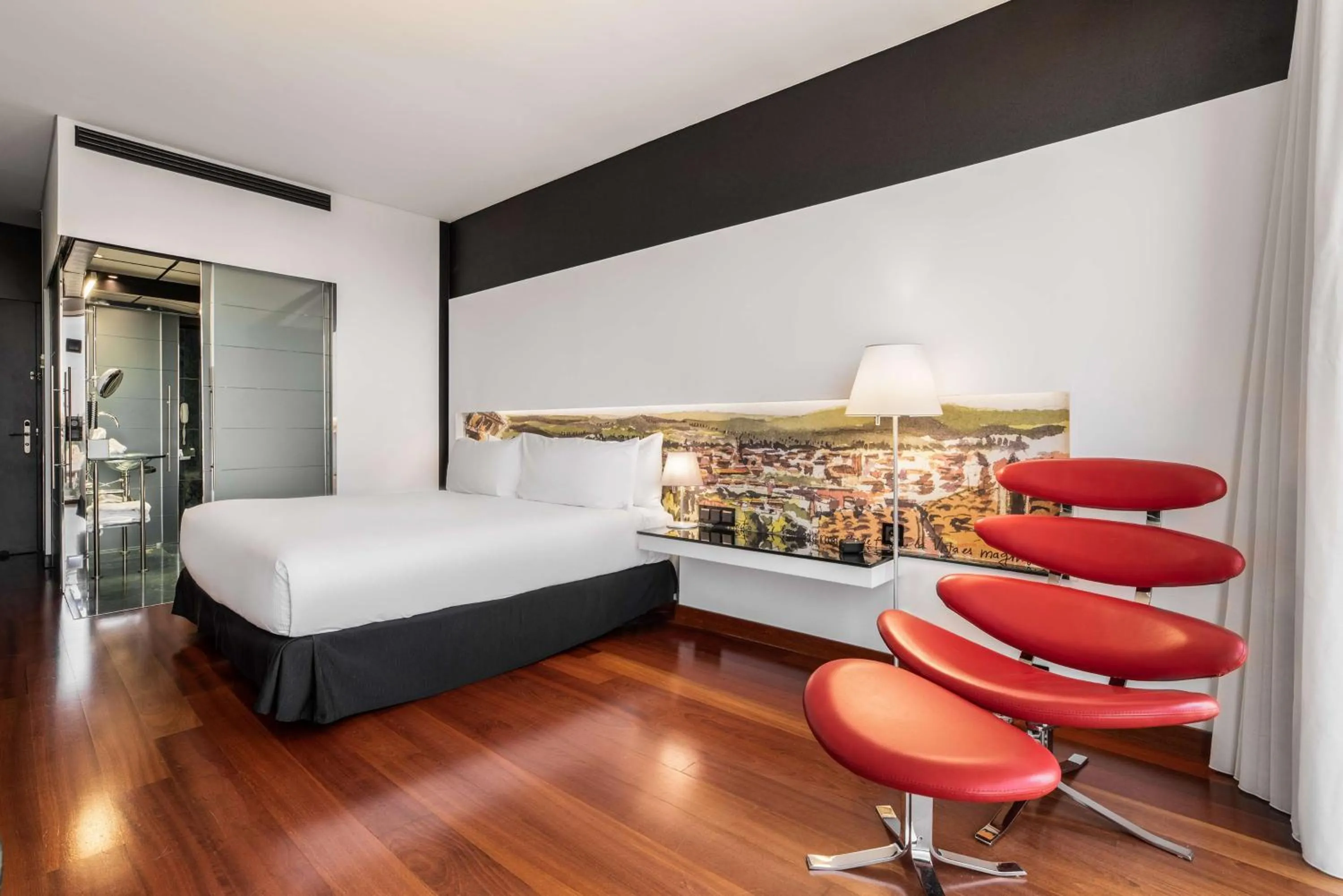 Bed in Hilton Madrid Airport