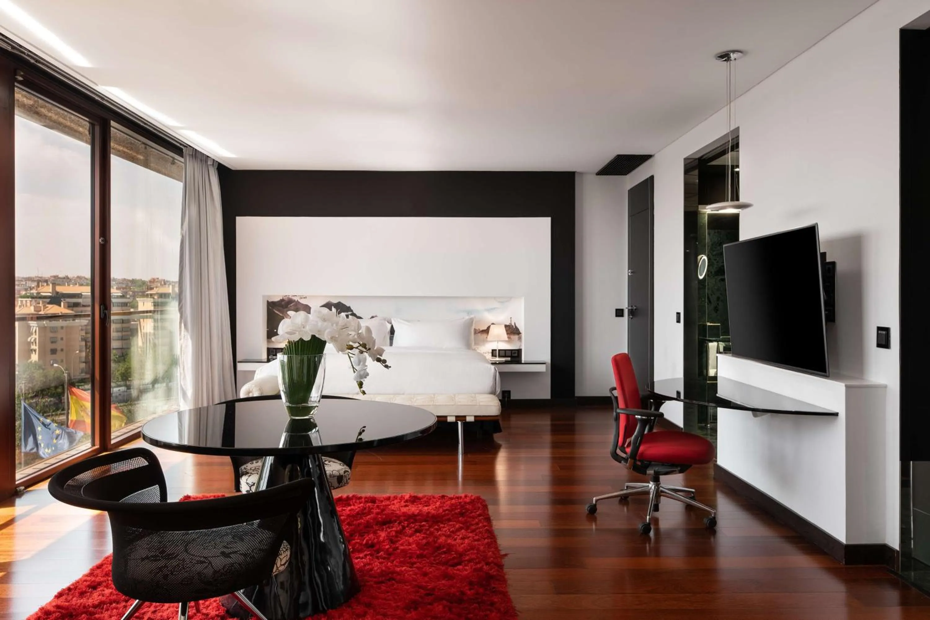 Bedroom in Hilton Madrid Airport