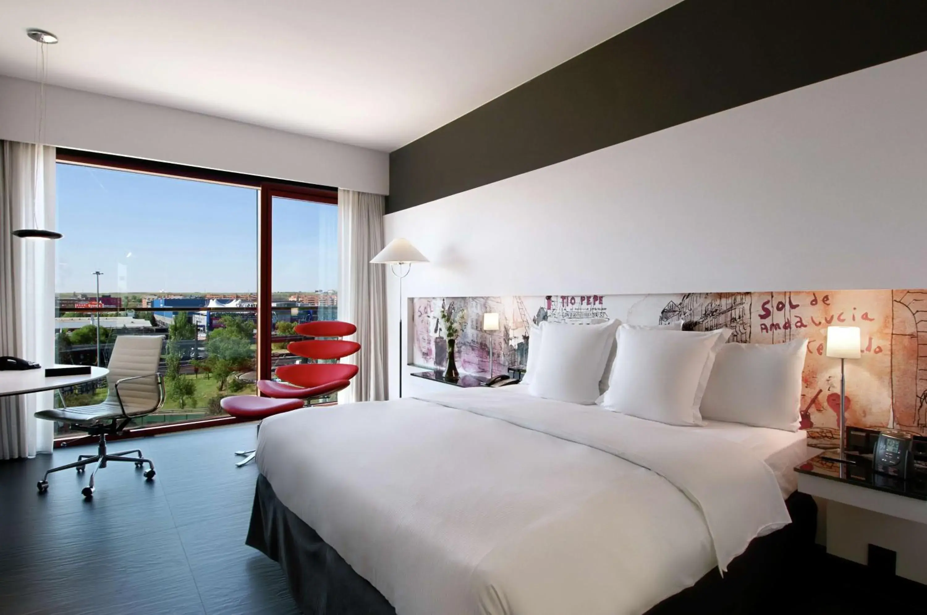 Bedroom, Bed in Hilton Madrid Airport Bedroom, Bed in Hilton Madrid Airport