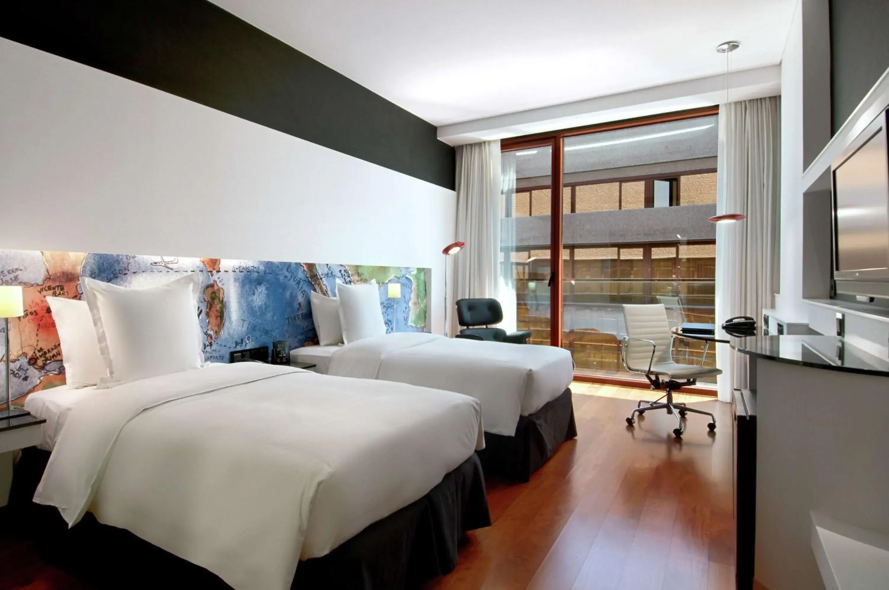 Bedroom, Bed in Hilton Madrid Airport Bedroom, Bed in Hilton Madrid Airport