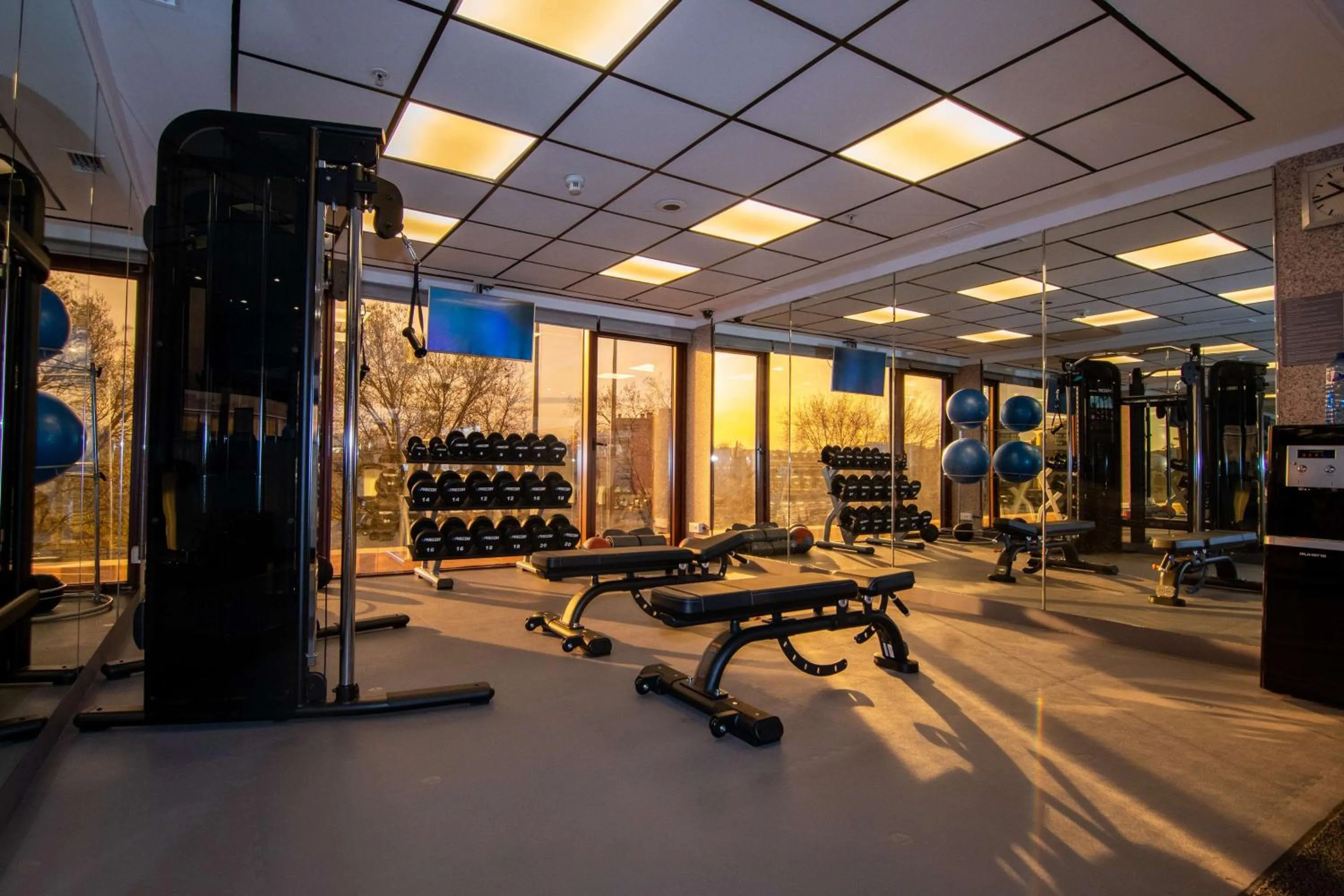 Fitness centre/facilities in Hilton Madrid Airport