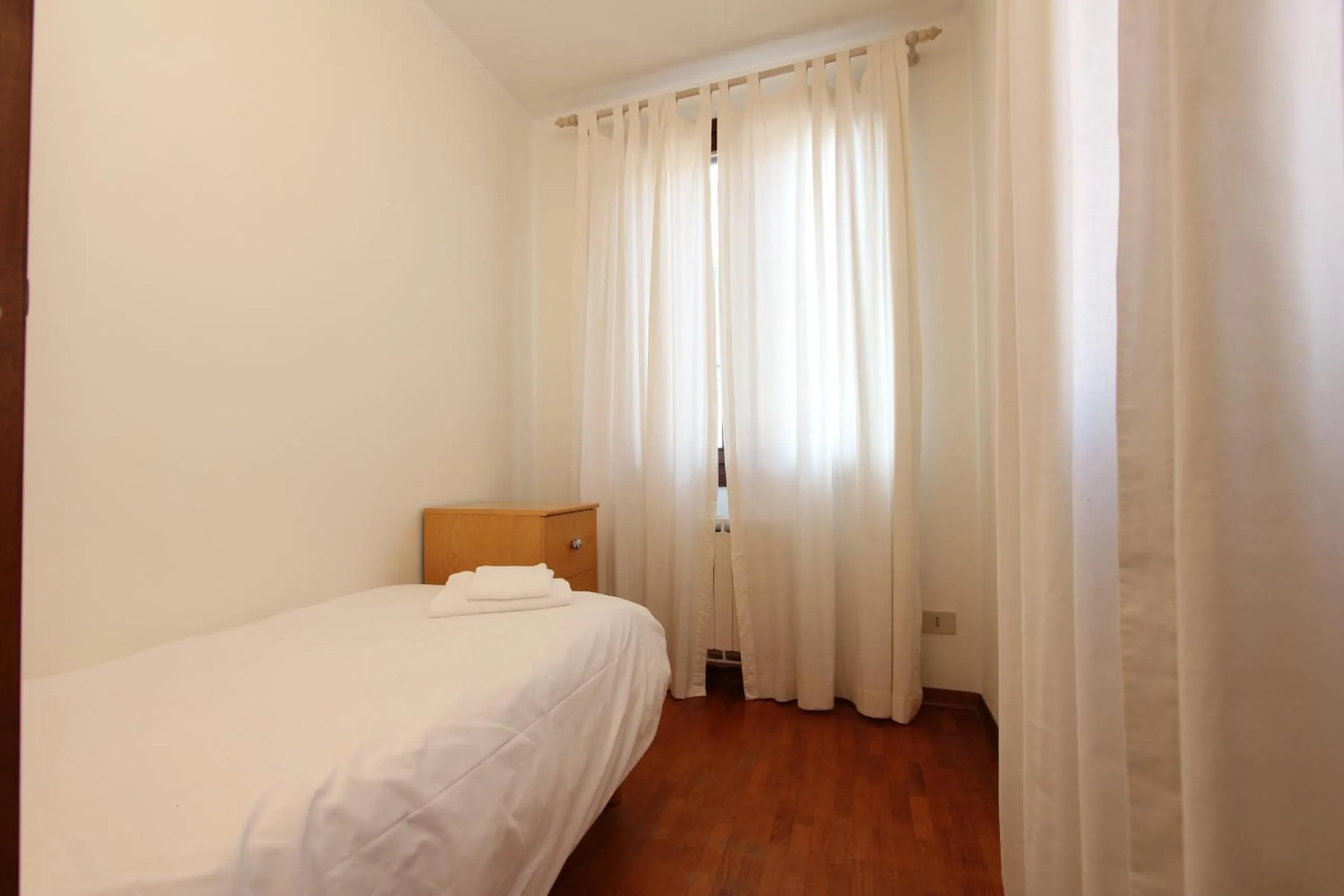 Bed in City Apartments Salute-Accademia