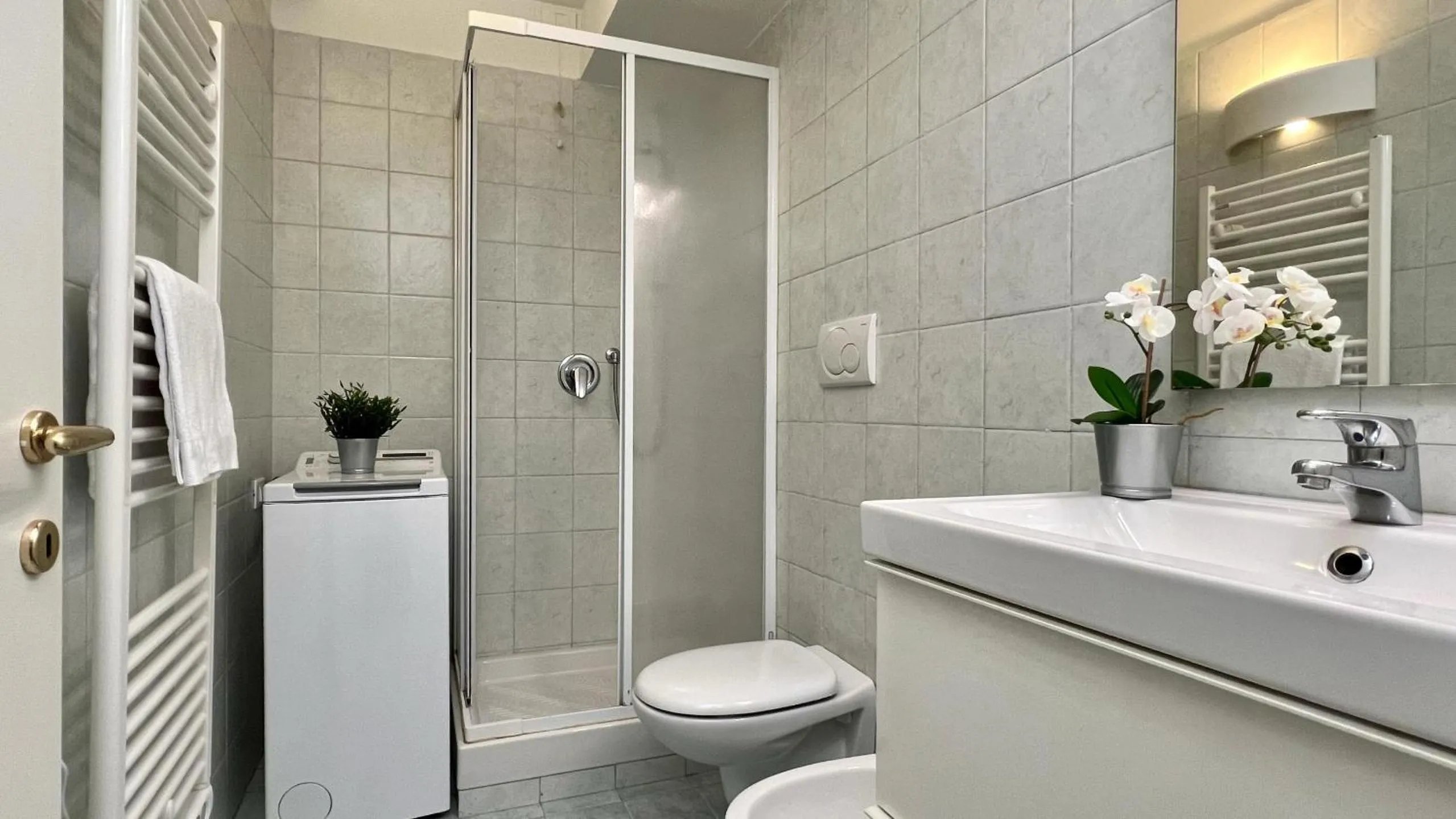 Bathroom in City Apartments Salute-Accademia