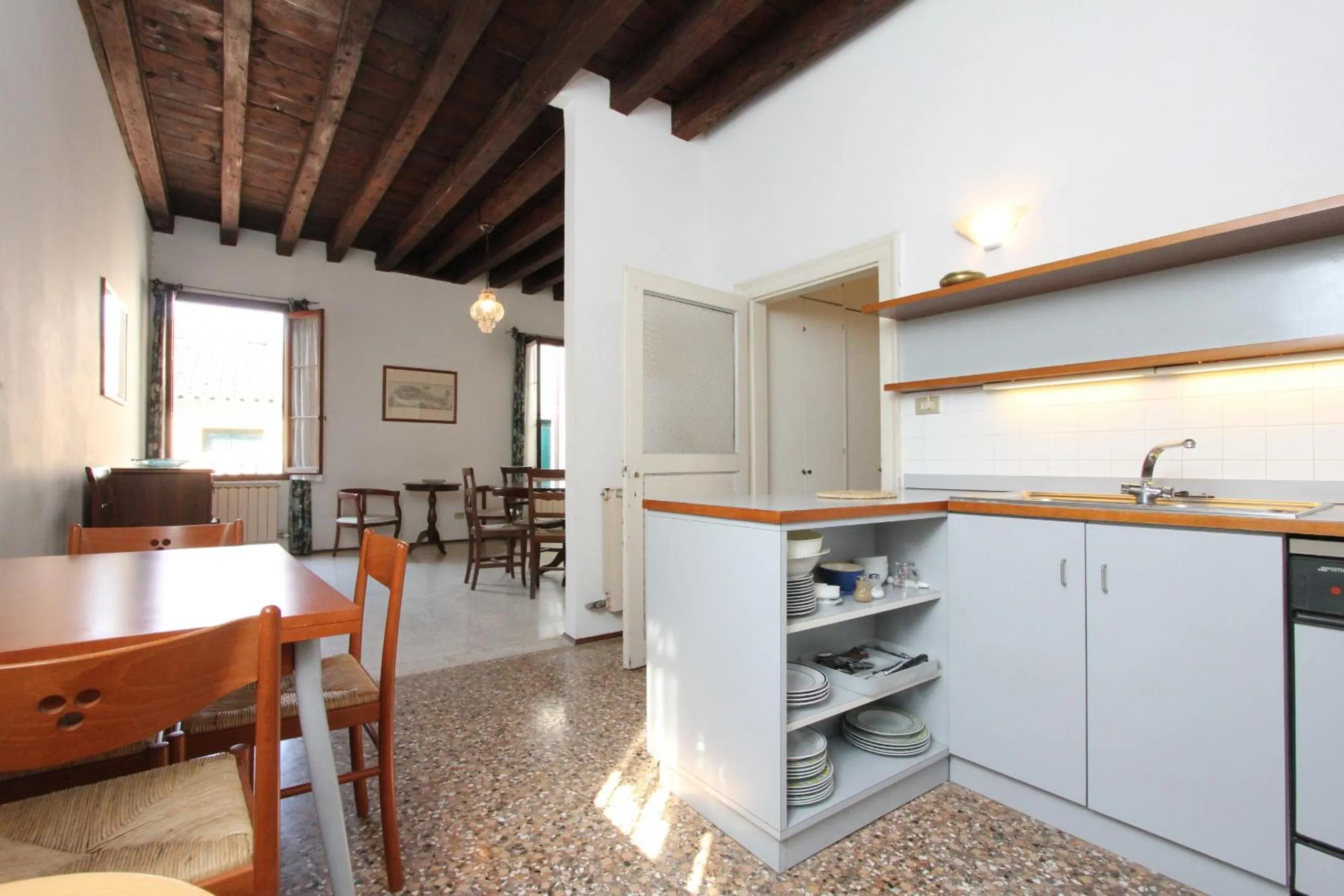 Kitchen or kitchenette in City Apartments Salute-Accademia