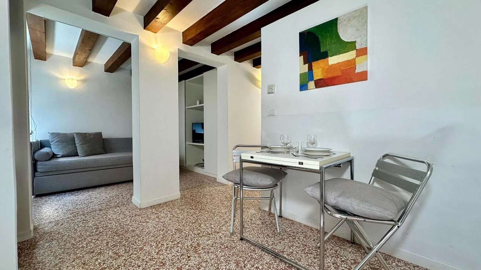 Kitchen or kitchenette in City Apartments Salute-Accademia