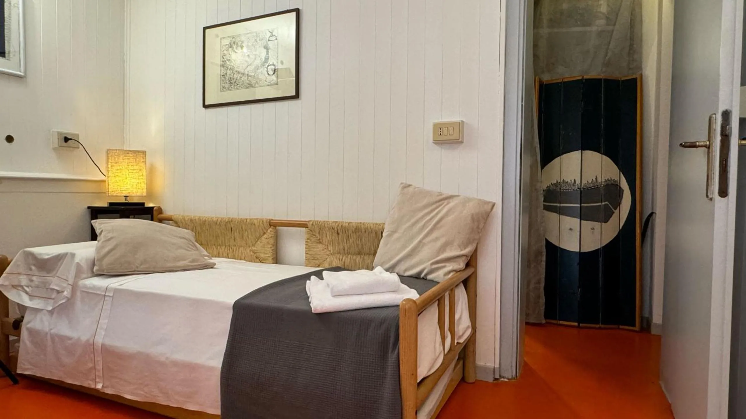 Bed in City Apartments Salute-Accademia