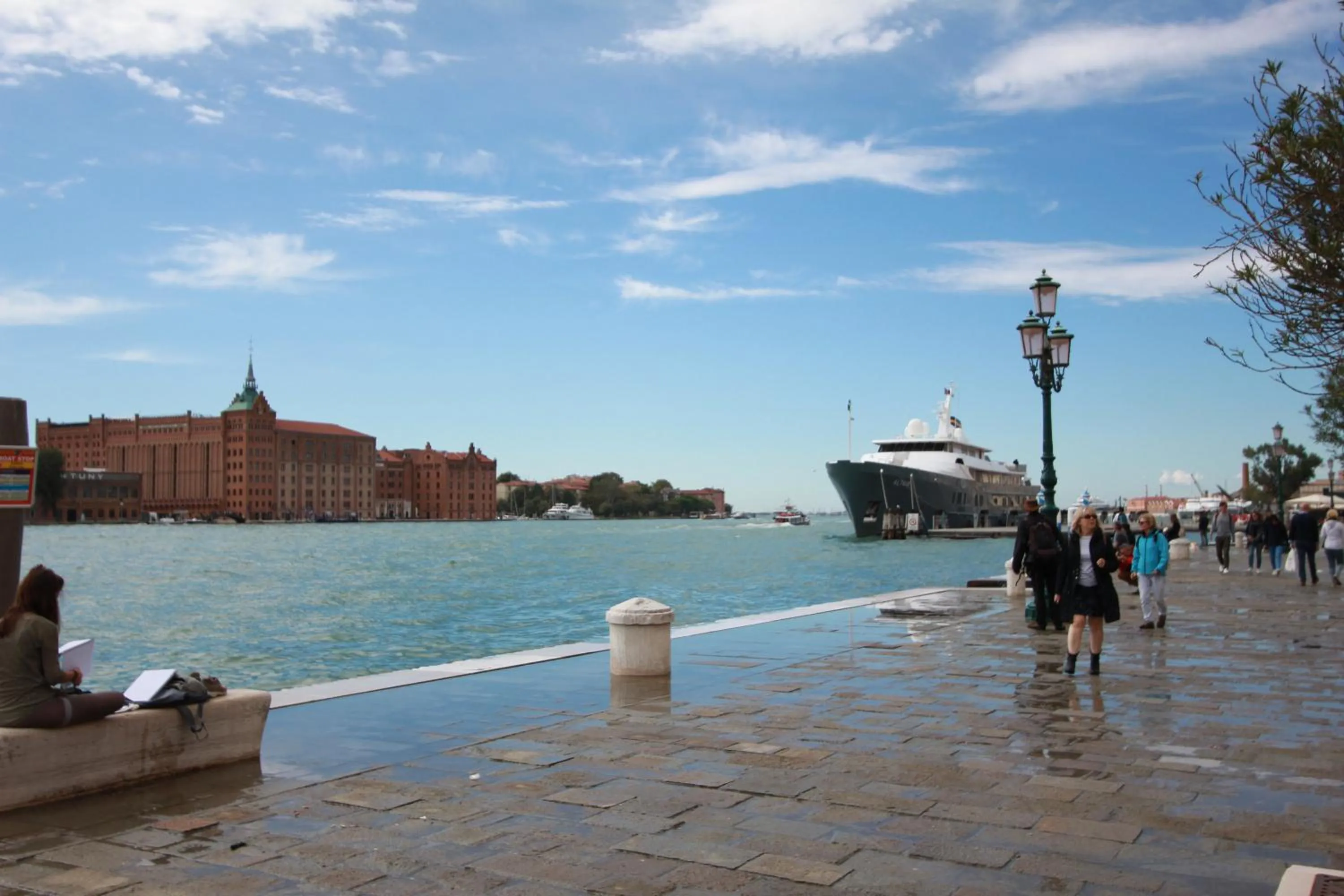 Neighbourhood in City Apartments Salute-Accademia