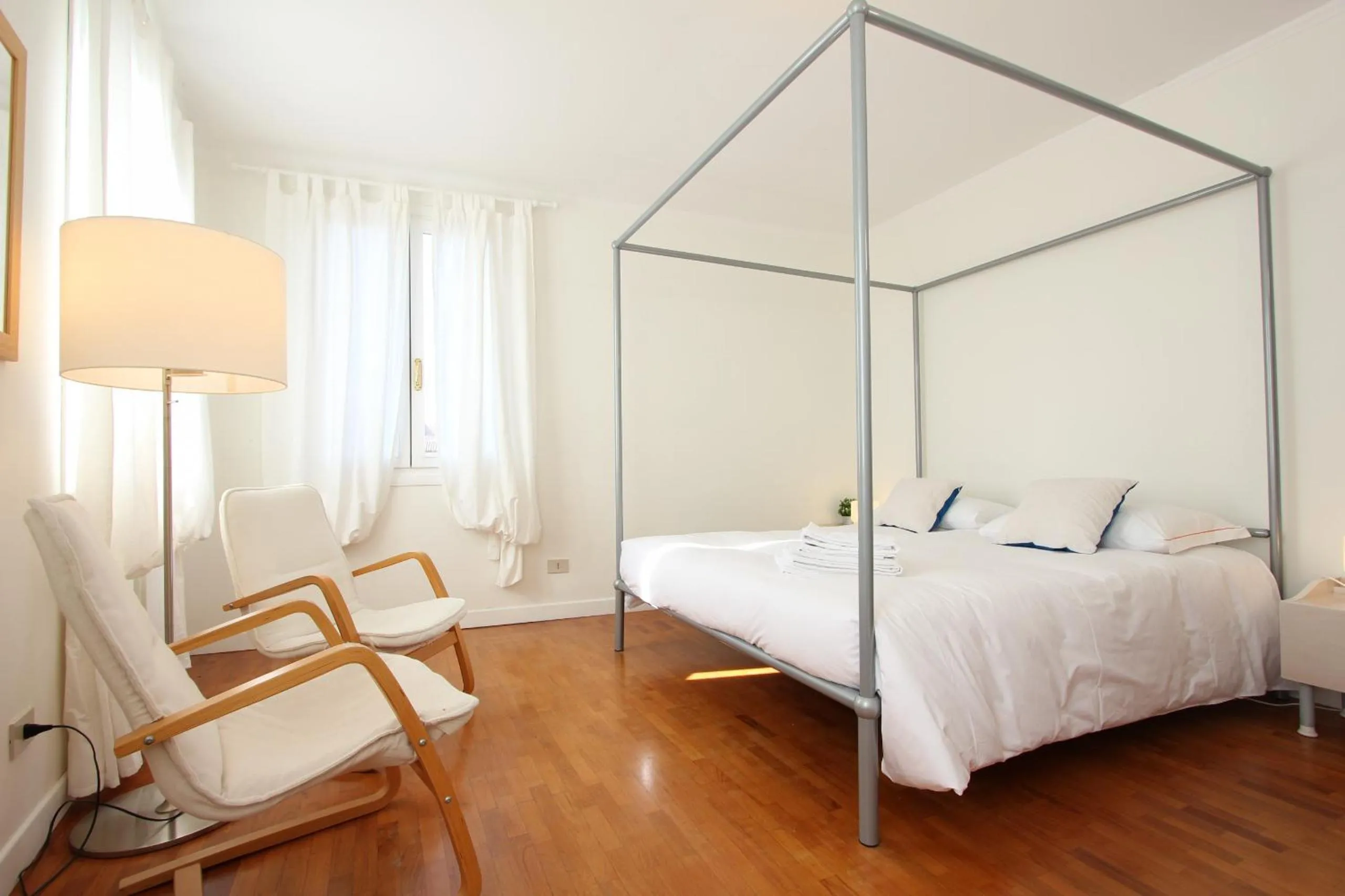 Bed in City Apartments Salute-Accademia