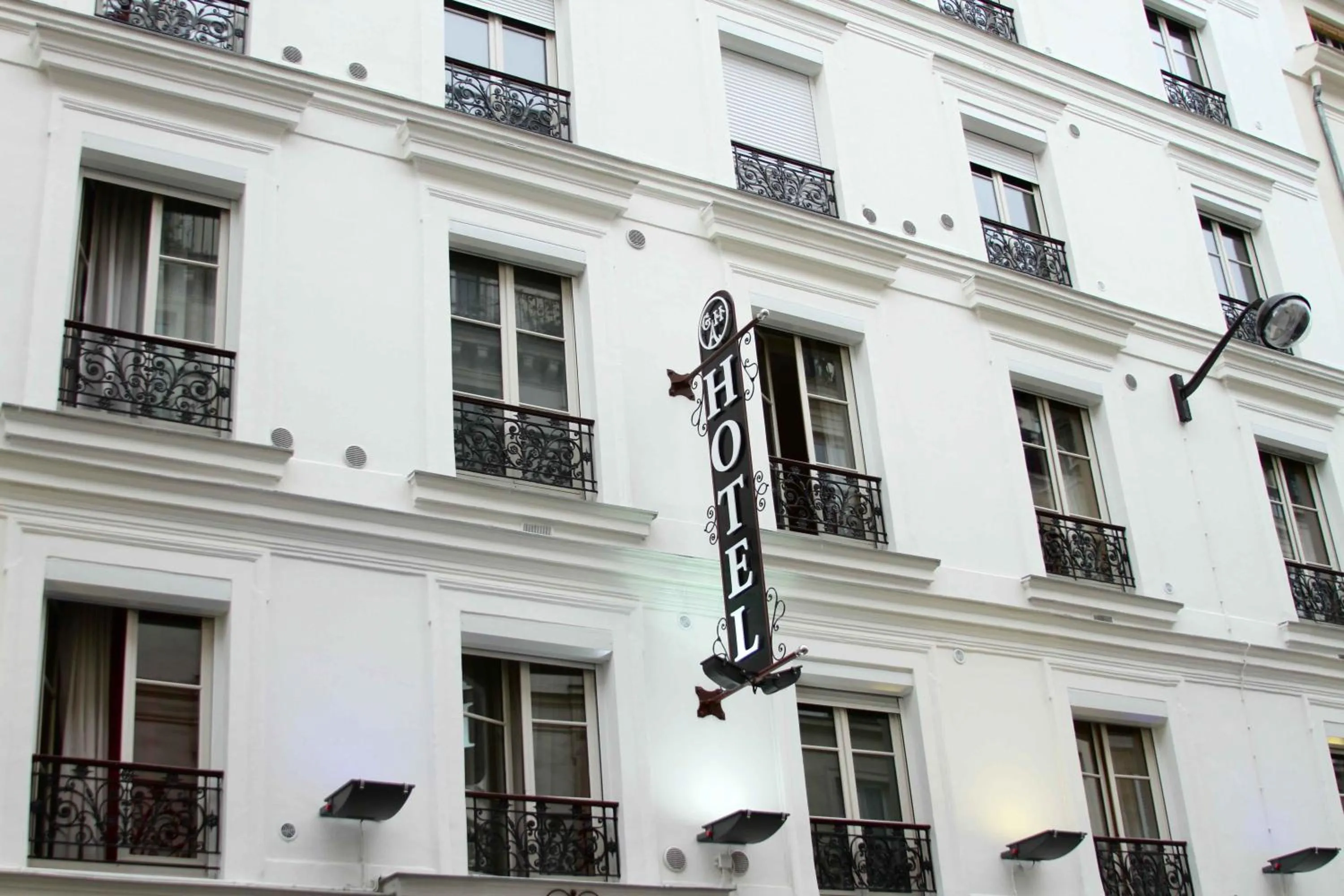 Facade/entrance in Grand Hôtel Amelot