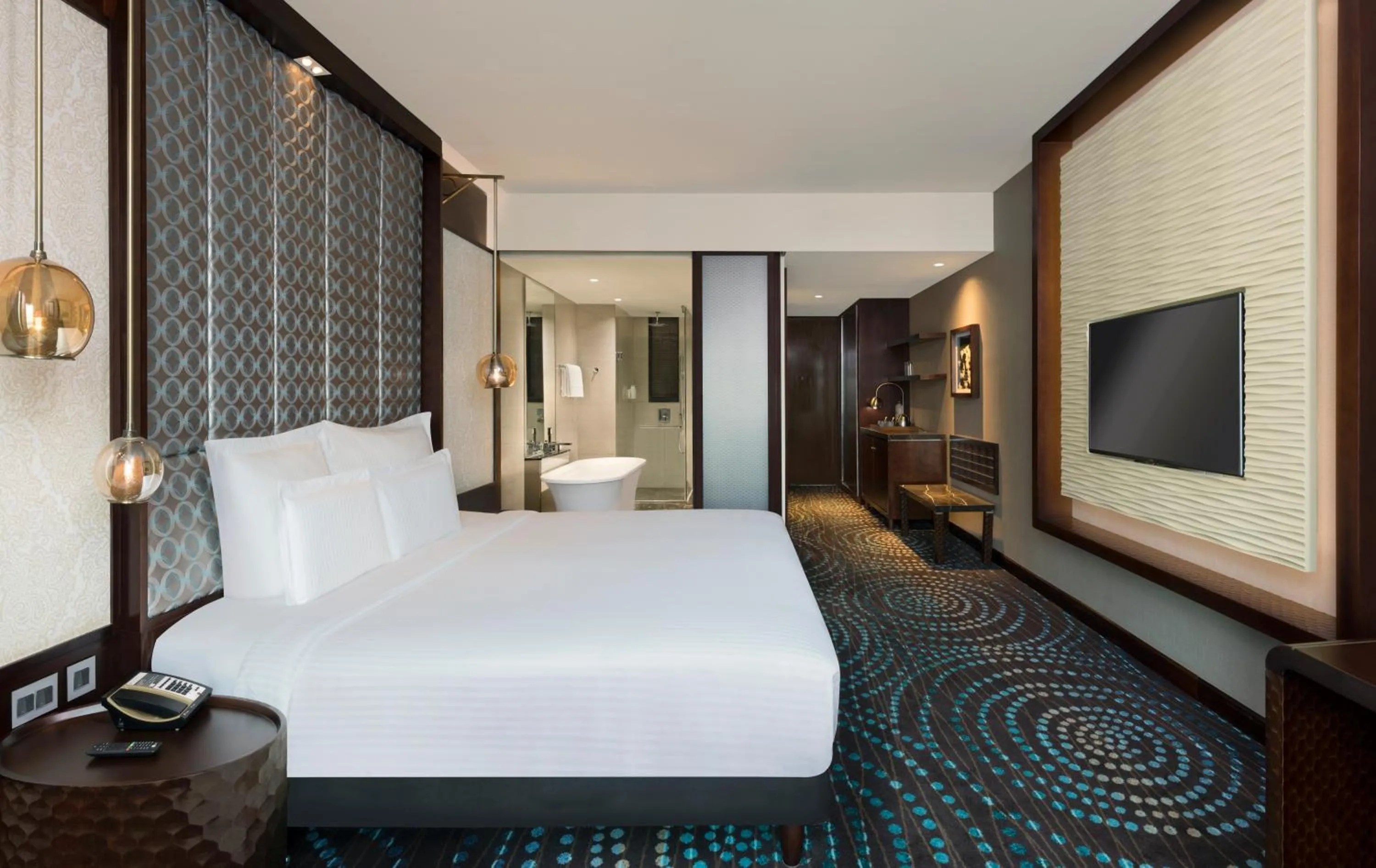 Bedroom, Bed in Pullman New Delhi Aerocity