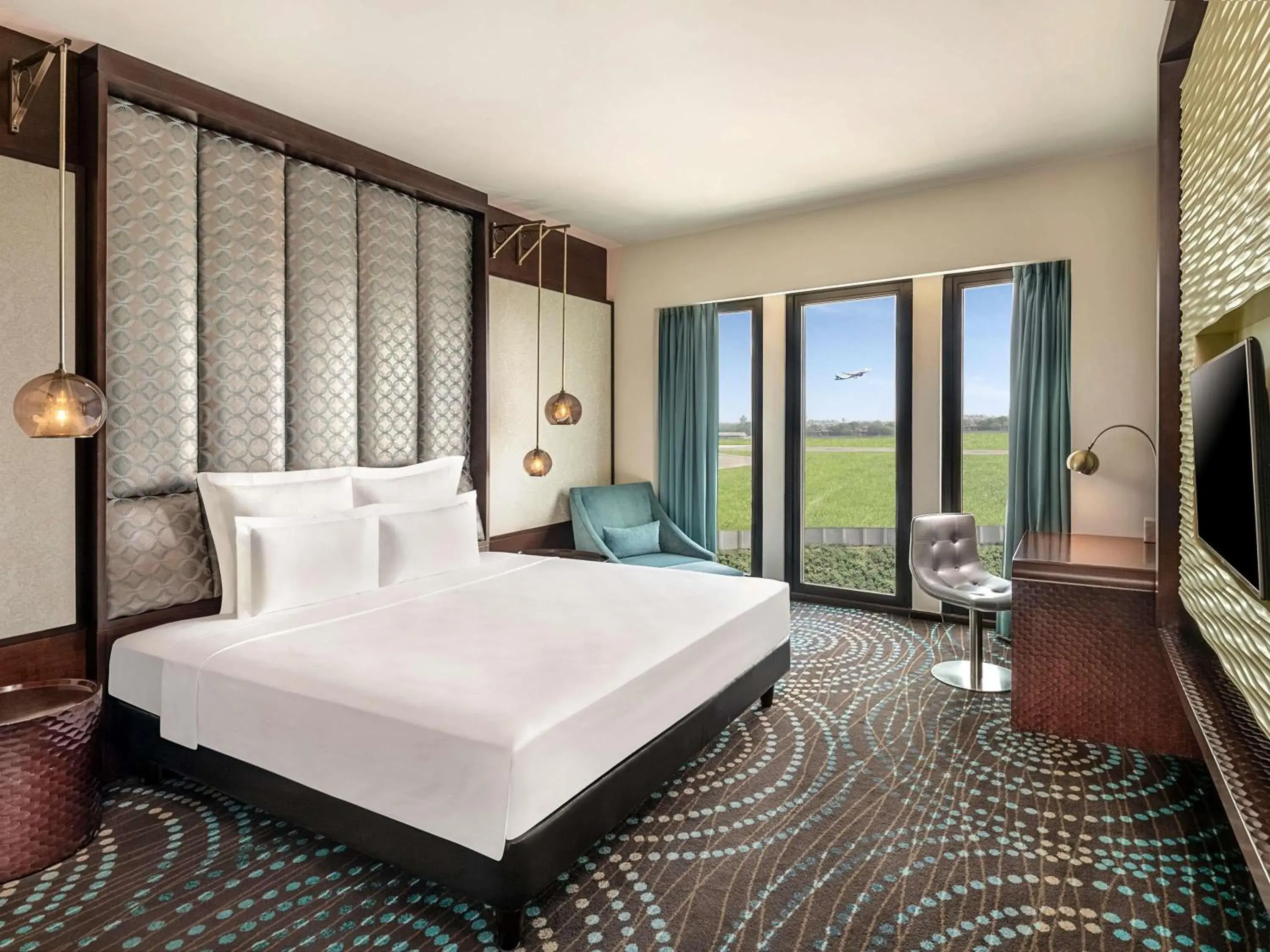 Property building, Bed in Pullman New Delhi Aerocity Property building, Bed in Pullman New Delhi Aerocity