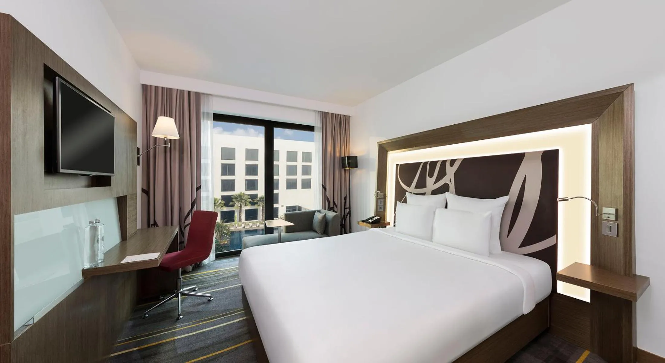 Bedroom, Bed in Novotel New Delhi Aerocity