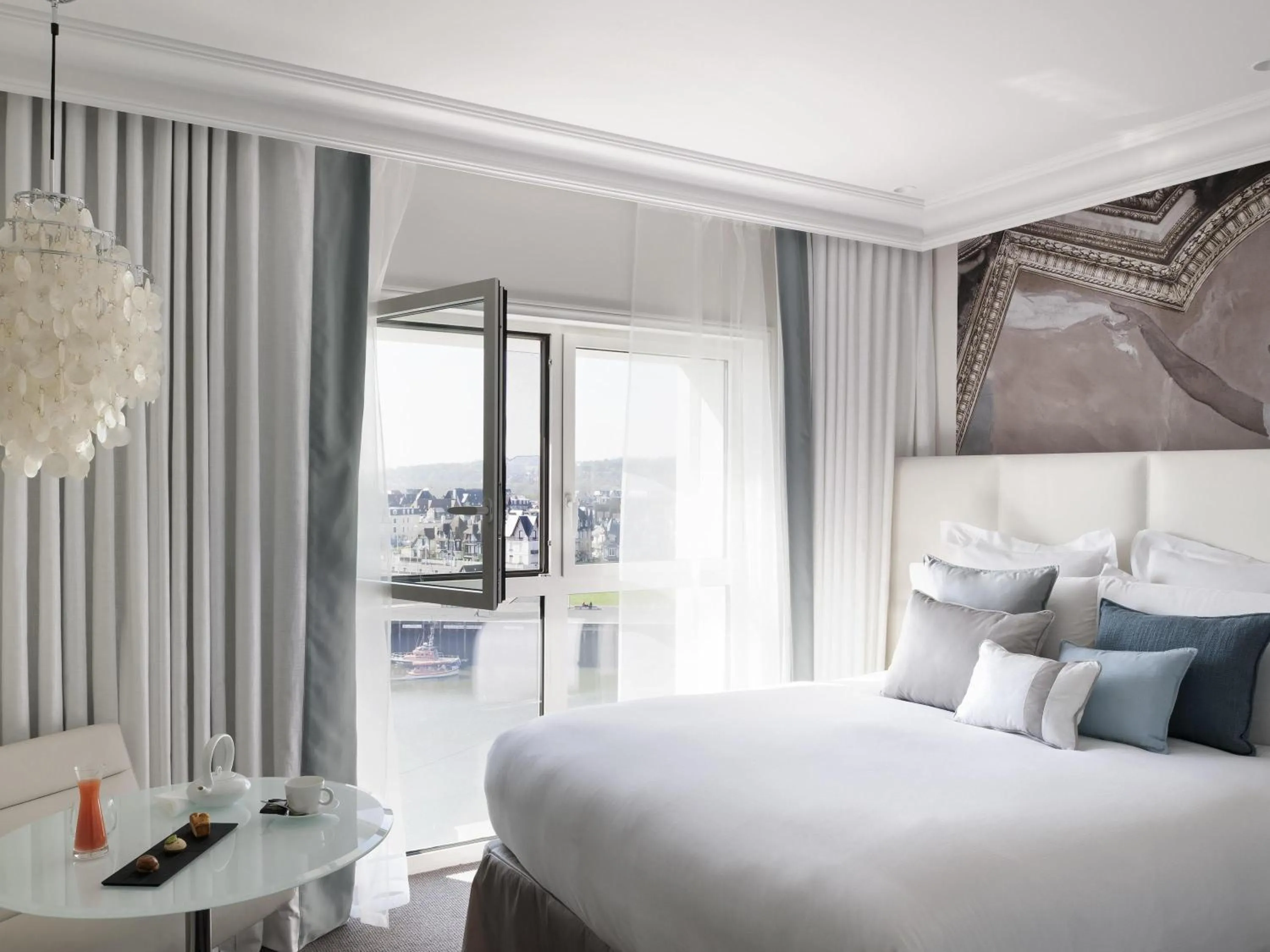 Bedroom, Bed in Cures Marines Hotel Thalasso & Spa Trouville - MGallery Collection