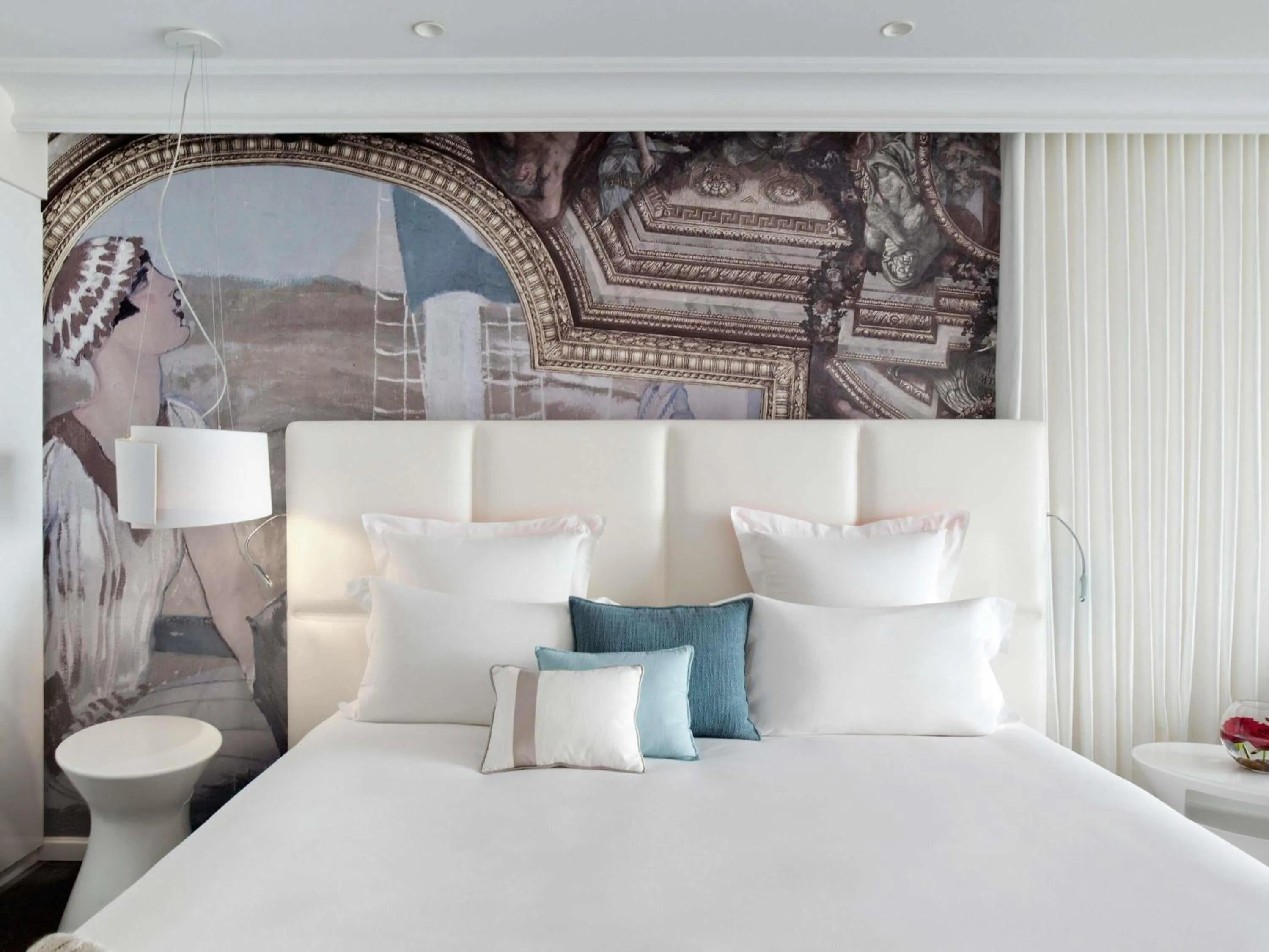 Bedroom, Bed in Cures Marines Hotel Thalasso & Spa Trouville - MGallery Collection