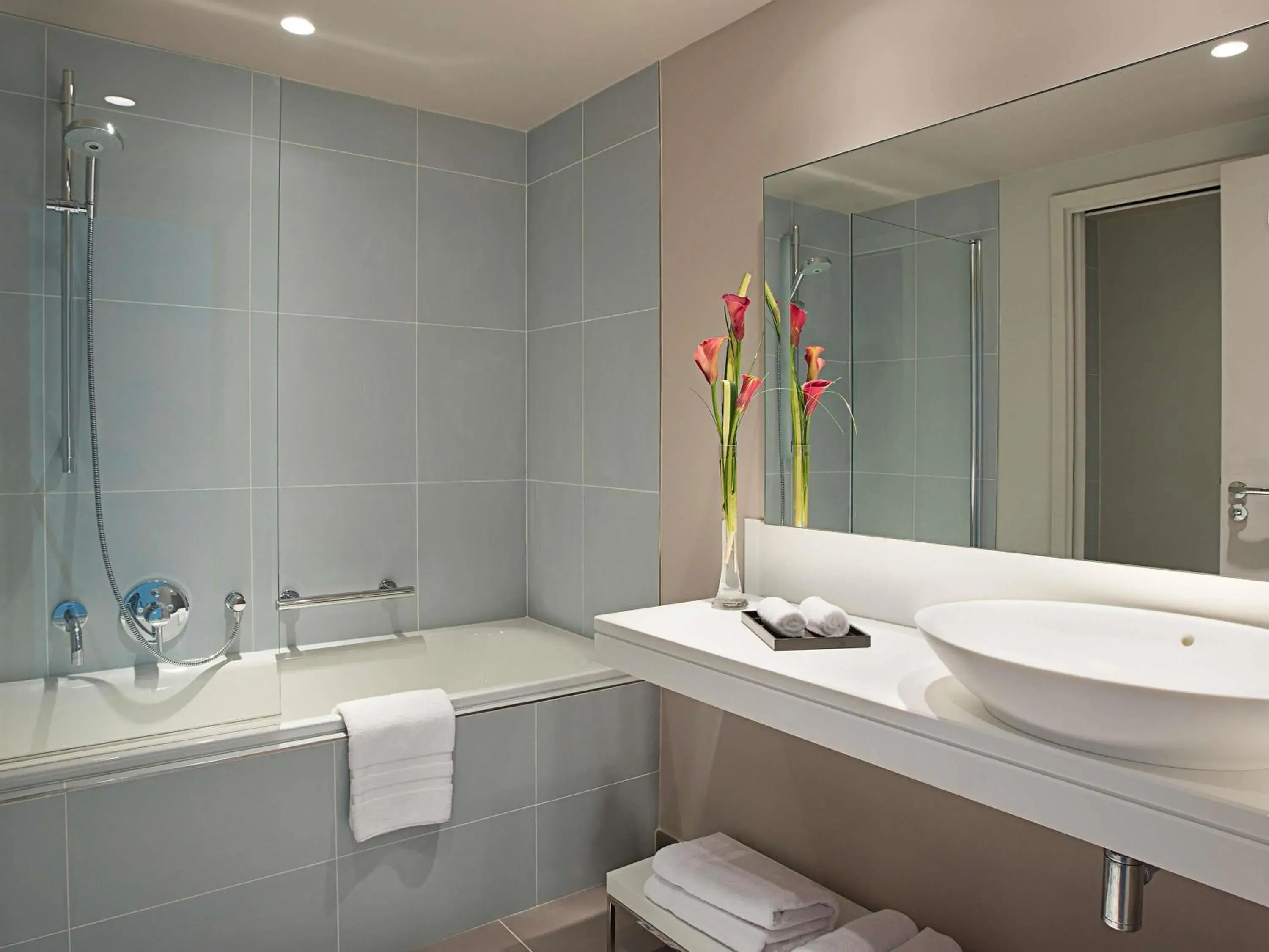 Bedroom in Cures Marines Hotel Thalasso & Spa Trouville - MGallery Collection Bedroom in Cures Marines Hotel Thalasso & Spa Trouville - MGallery Collection