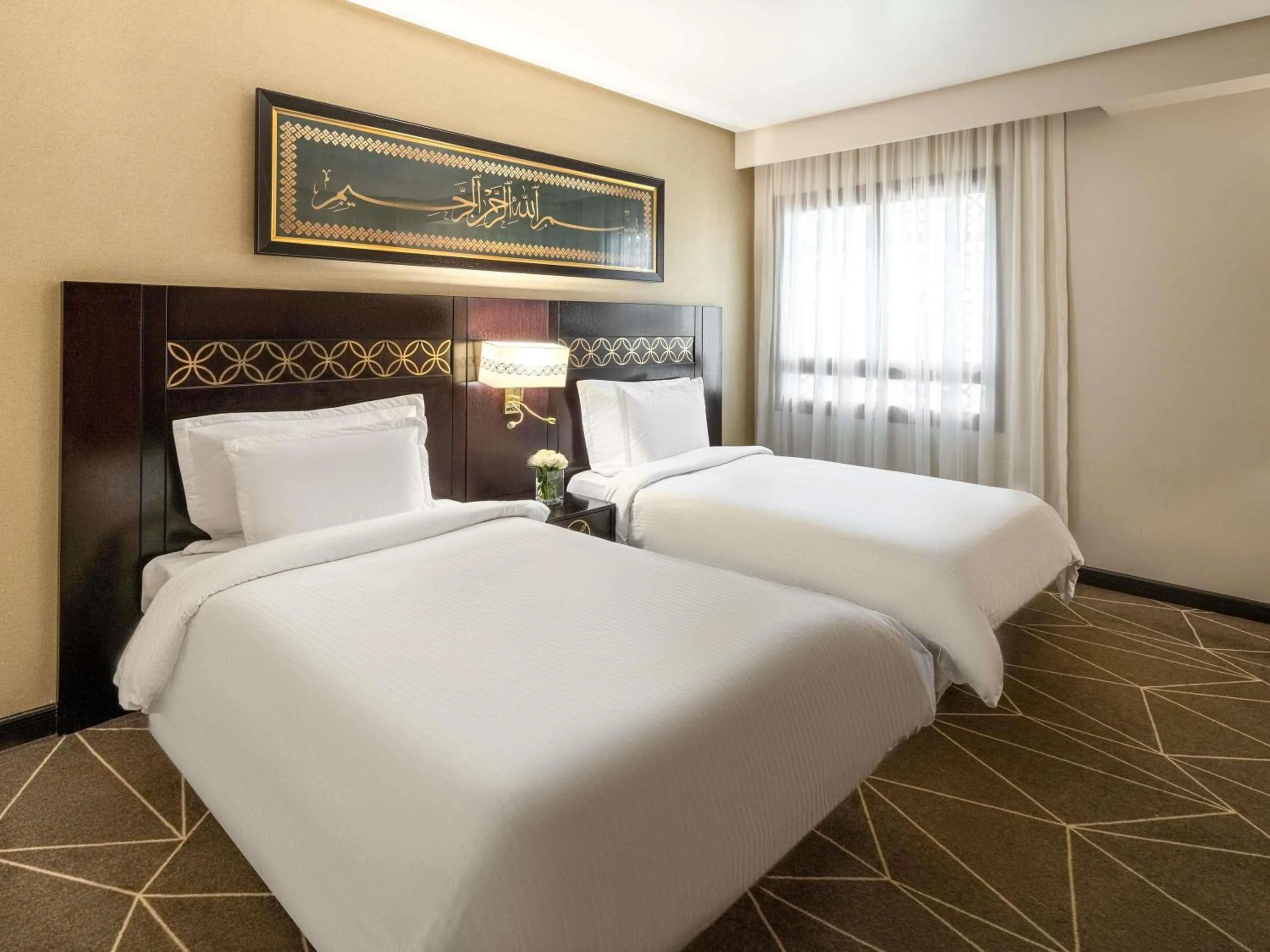 Bedroom, Bed in Zamzam Pullman Madina