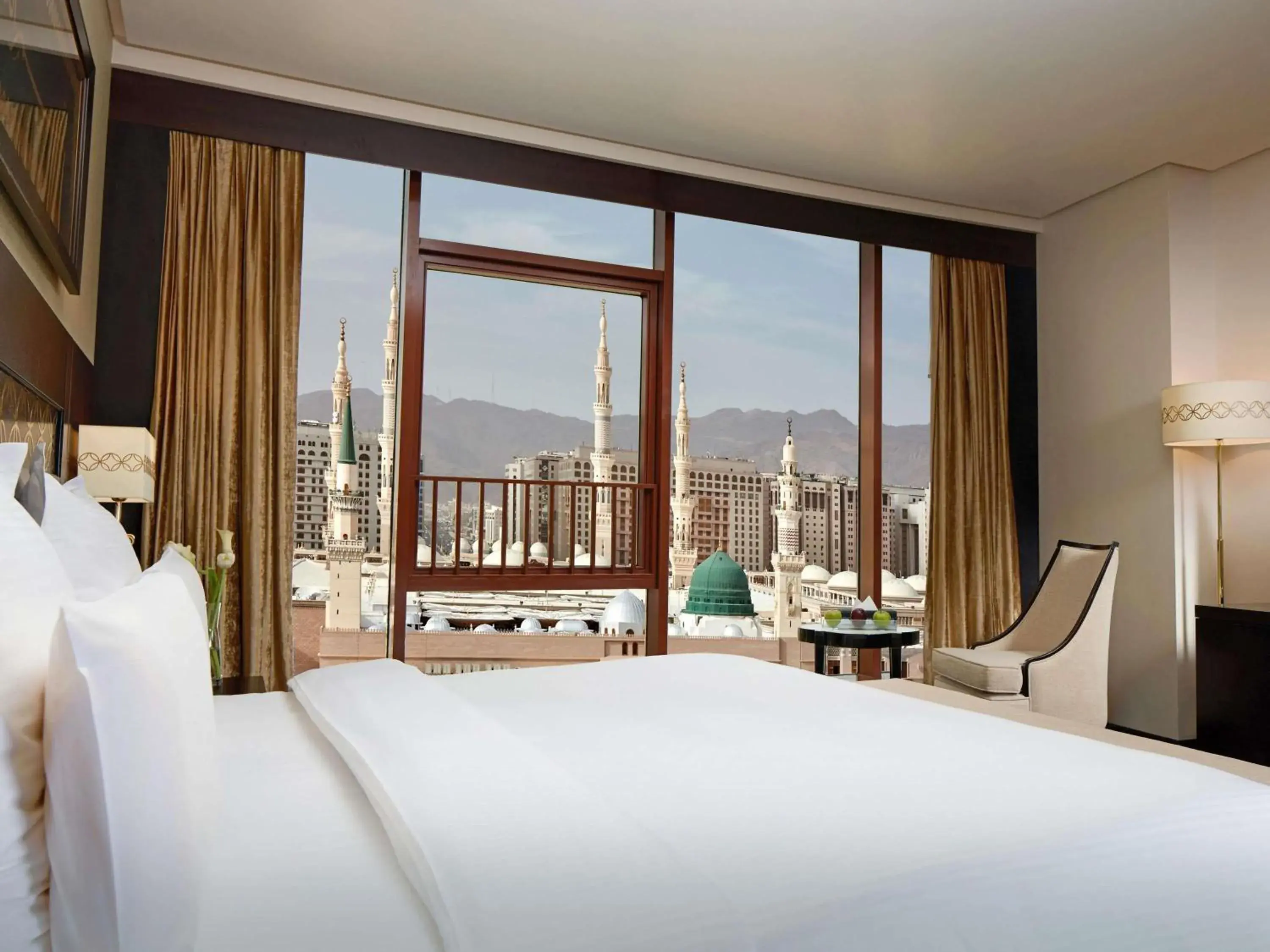 Bedroom, Bed in Zamzam Pullman Madina Bedroom, Bed in Zamzam Pullman Madina