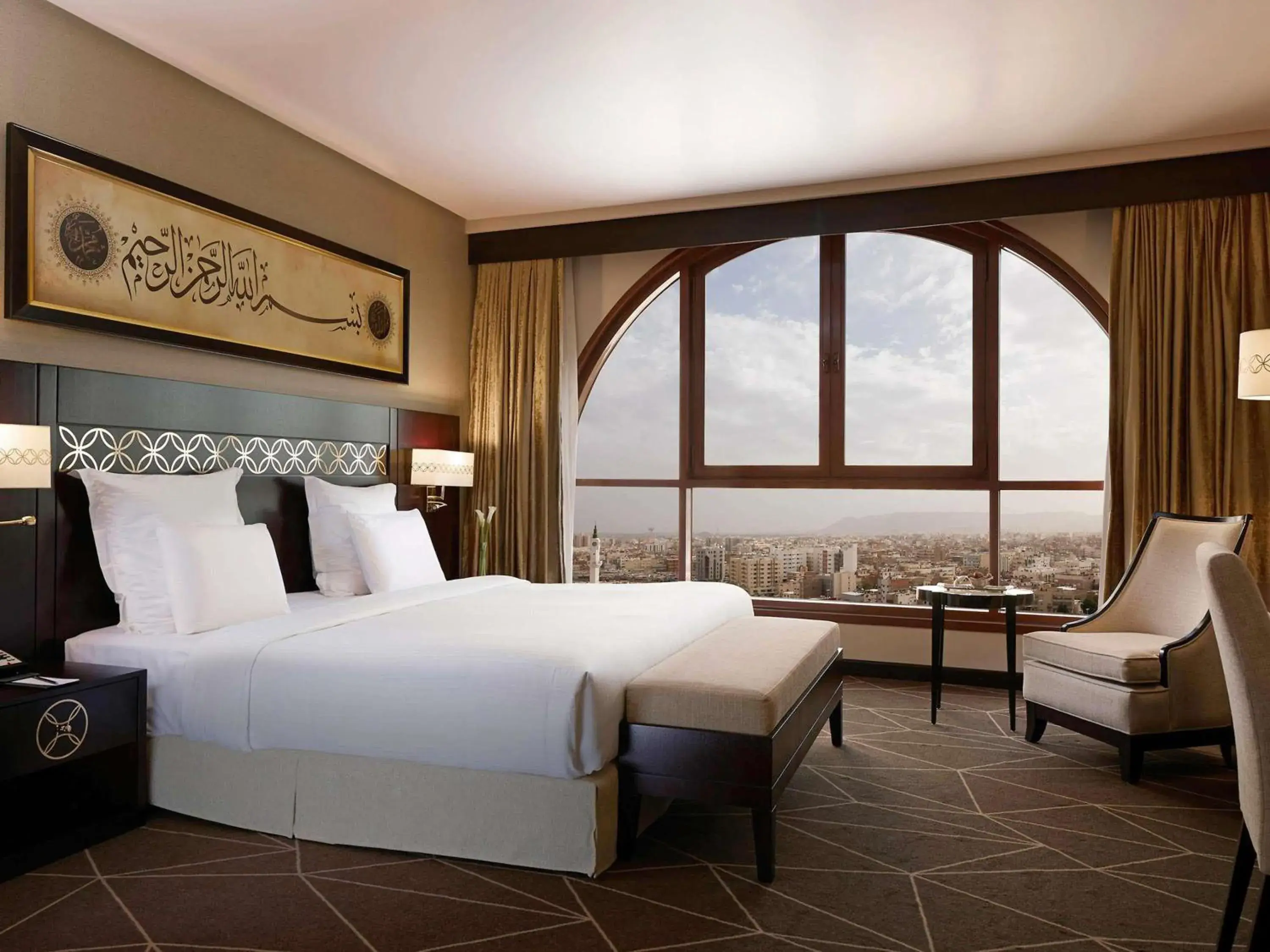 Bedroom, Bed in Zamzam Pullman Madina Bedroom, Bed in Zamzam Pullman Madina