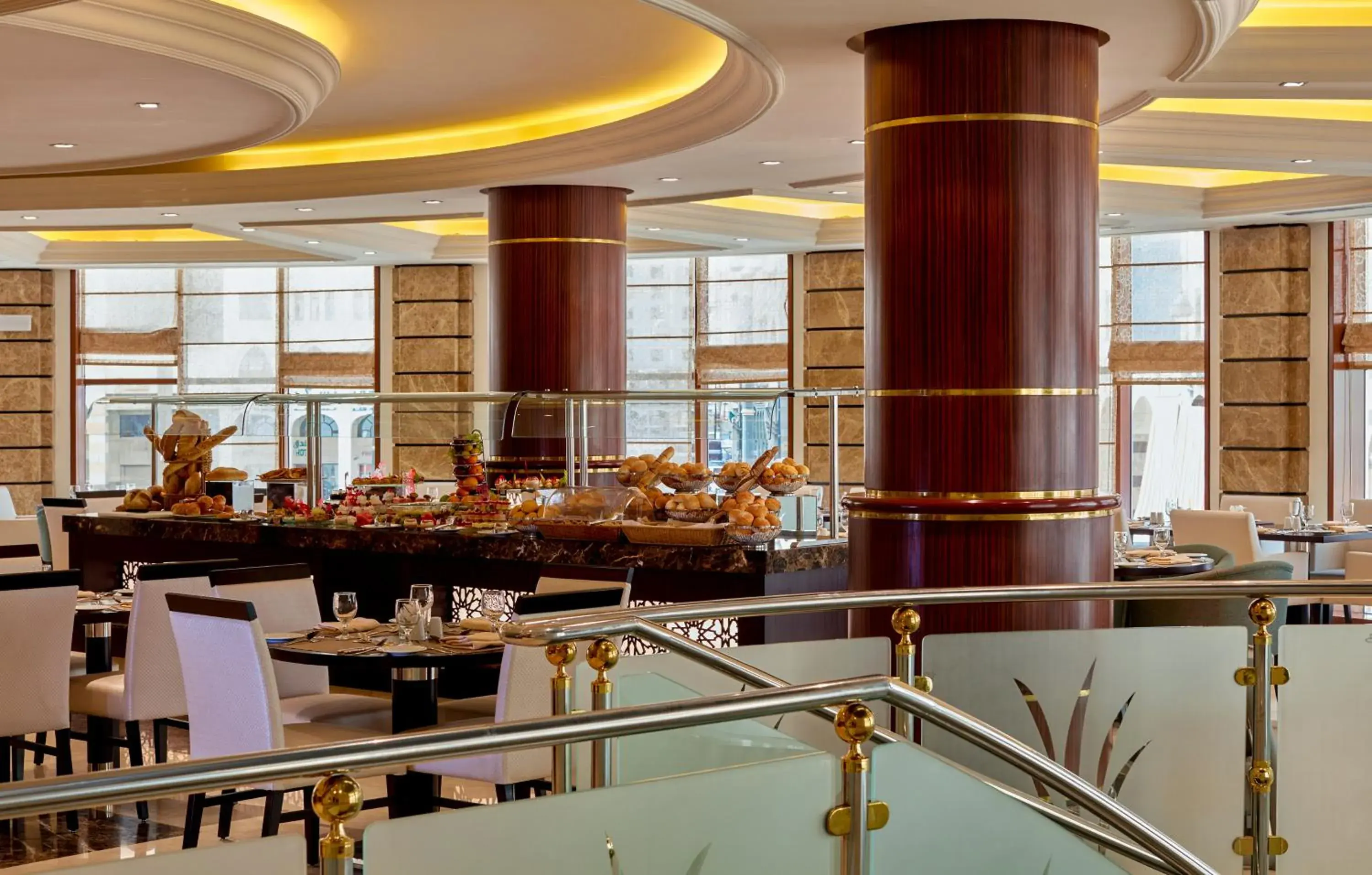 Restaurant/places to eat in Zamzam Pullman Madina Restaurant/places to eat in Zamzam Pullman Madina