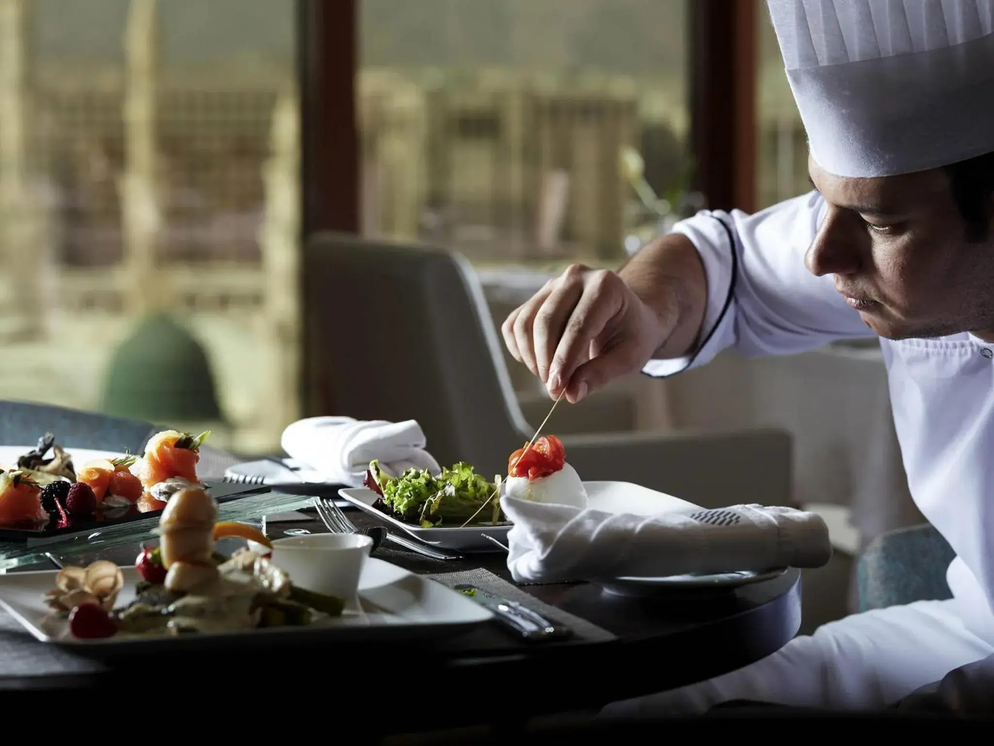 Restaurant/places to eat in Zamzam Pullman Madina Restaurant/places to eat in Zamzam Pullman Madina