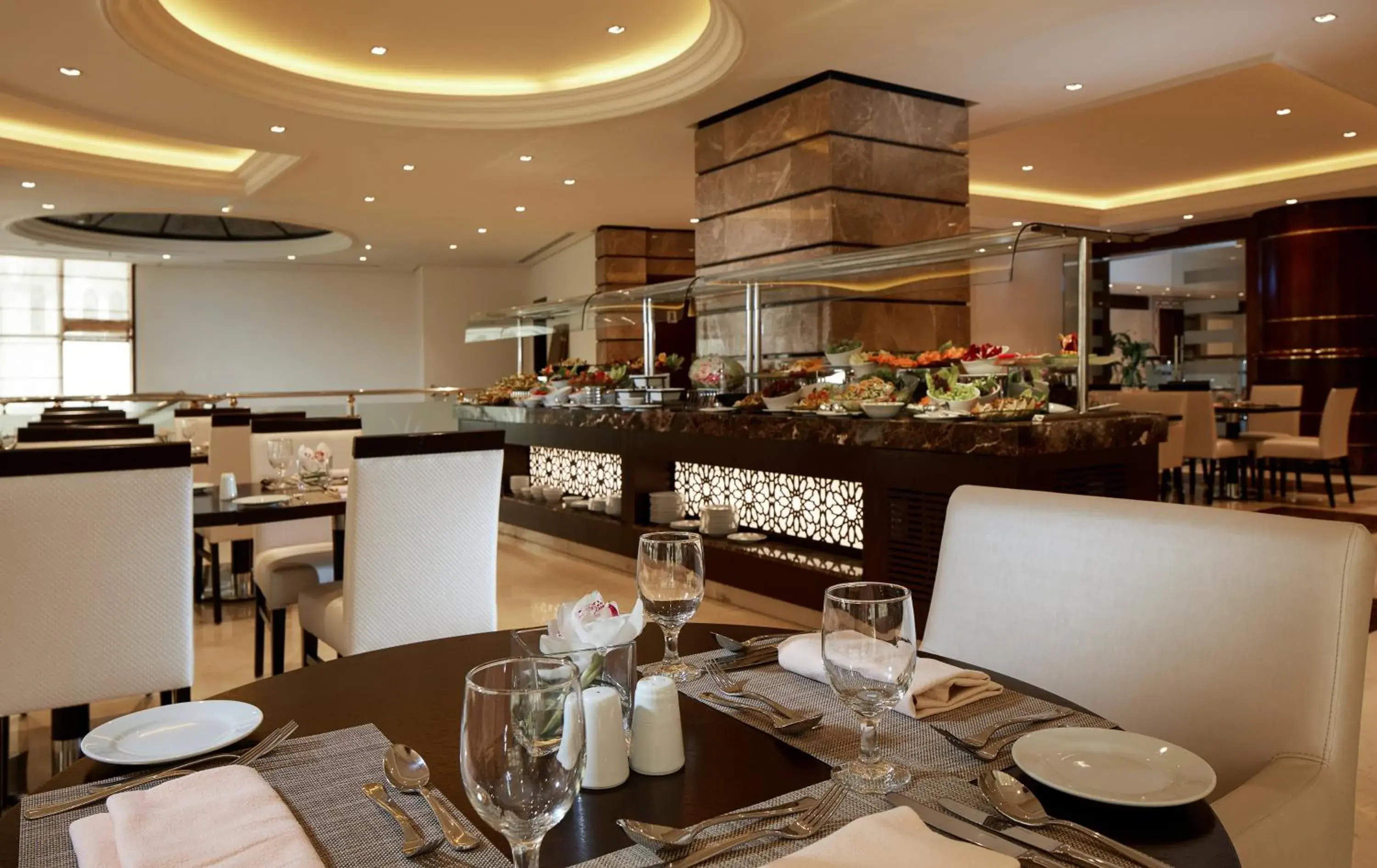Restaurant/places to eat in Zamzam Pullman Madina Restaurant/places to eat in Zamzam Pullman Madina