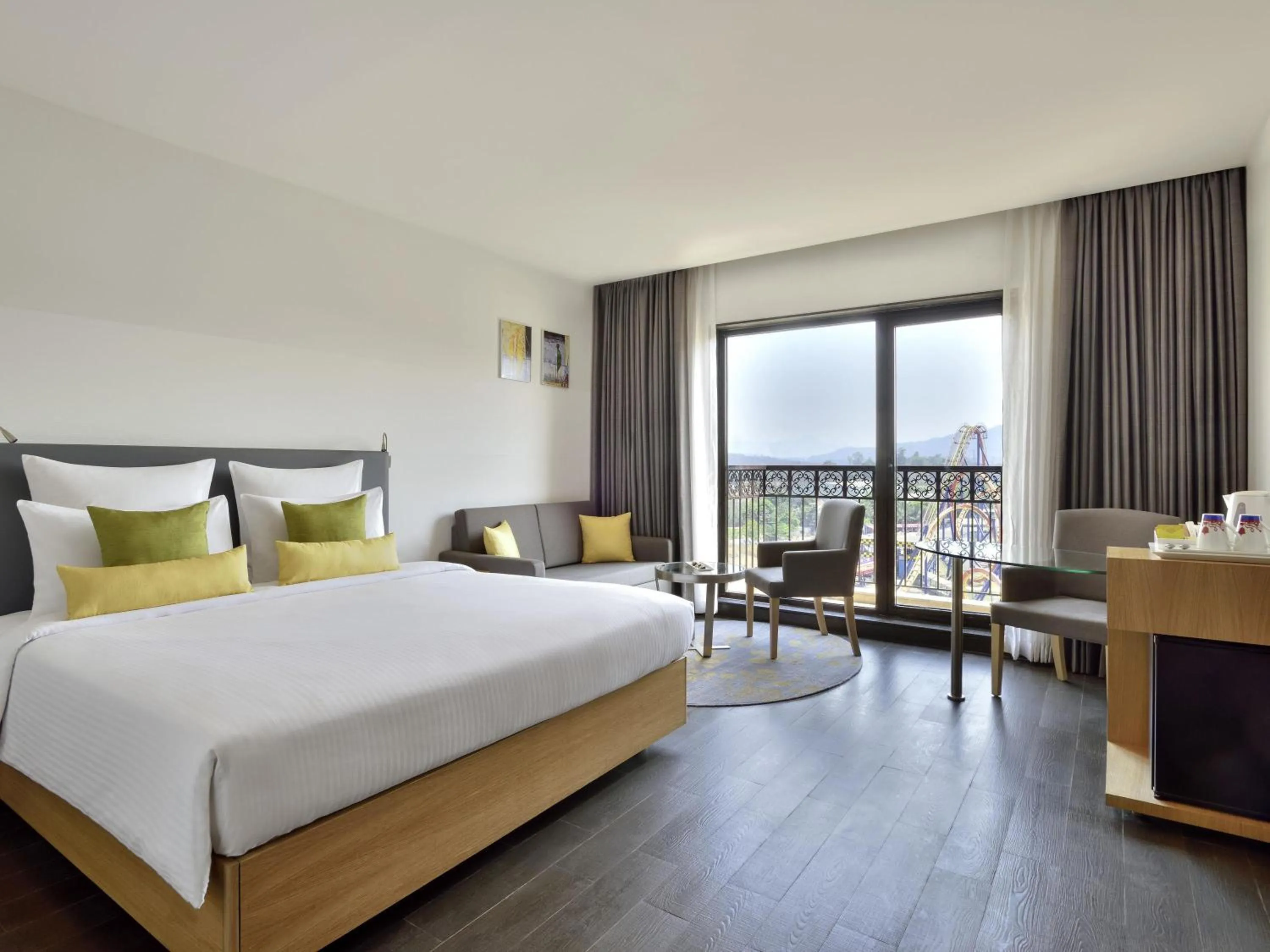 Bedroom, Bed in Novotel Imagicaa Khopoli