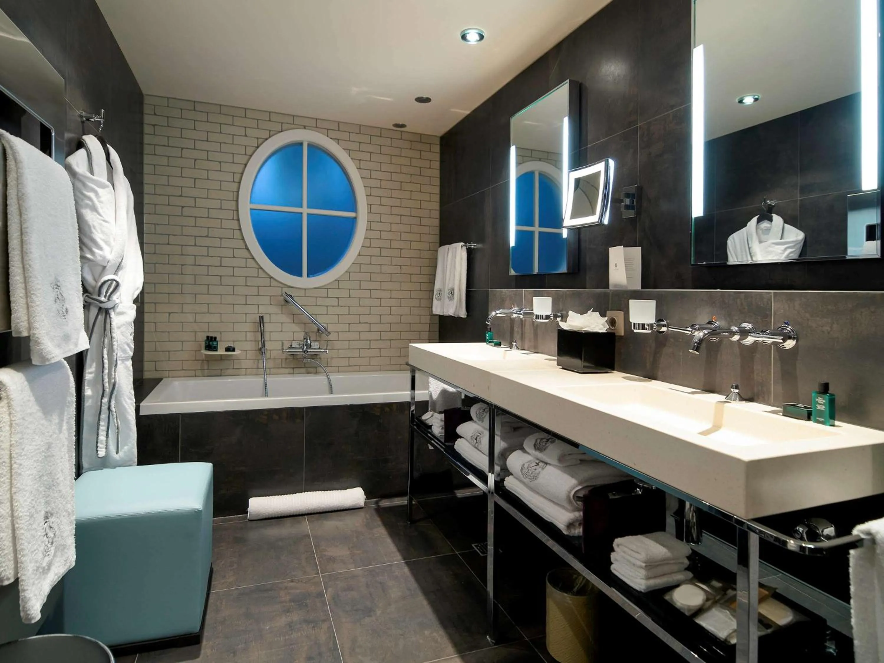 Bathroom in Canal House Suites at Sofitel Legend The Grand Amsterdam