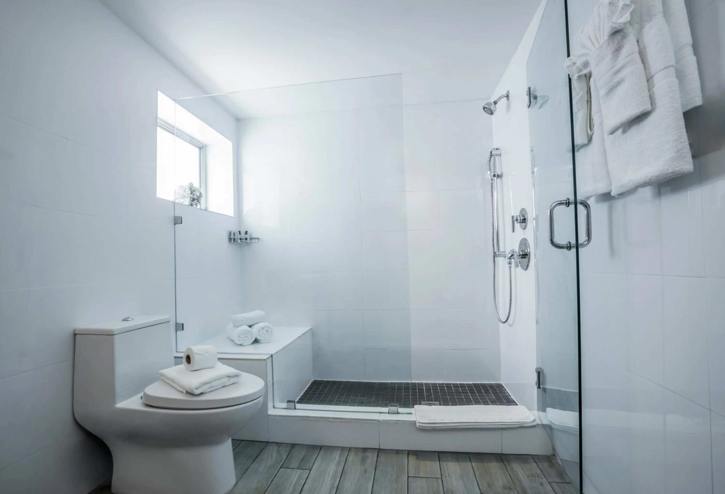 Shower in Seaside All Suites Hotel