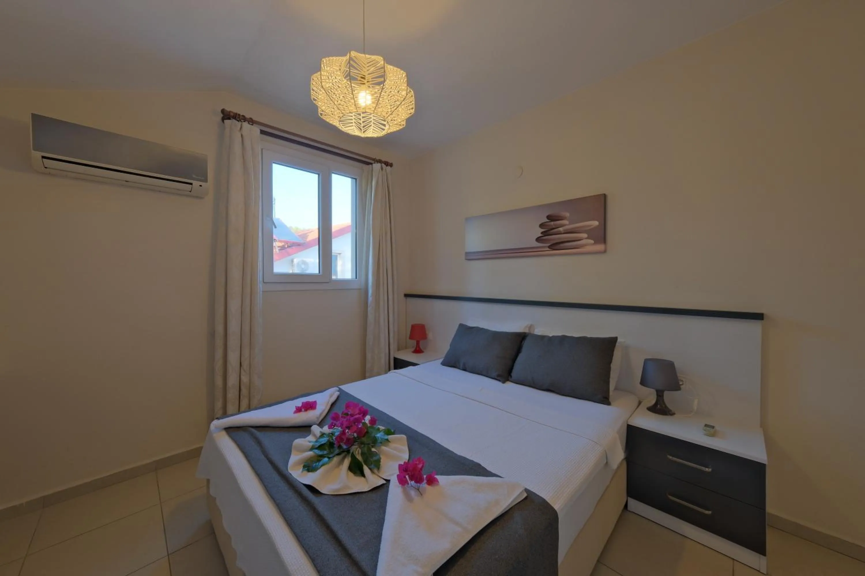 Three-Bedroom Apartment in Körfez Garden Apartments