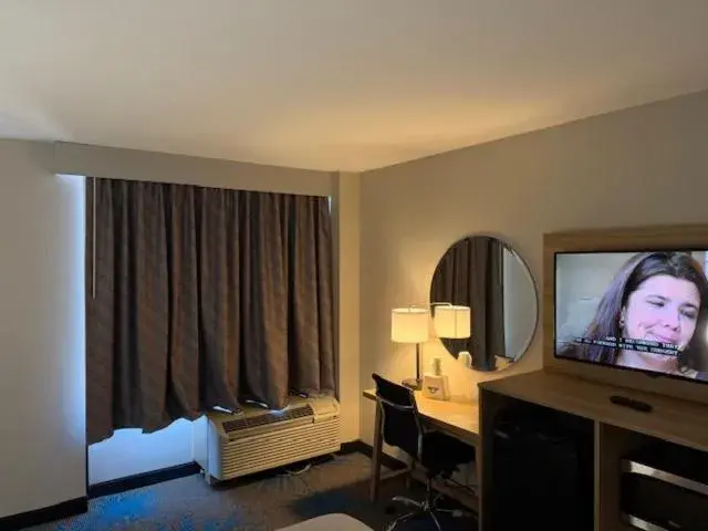 Deluxe King Room - Non-Smoking in Days Inn by Wyndham Amarillo East Deluxe King Room - Non-Smoking in Days Inn by Wyndham Amarillo East