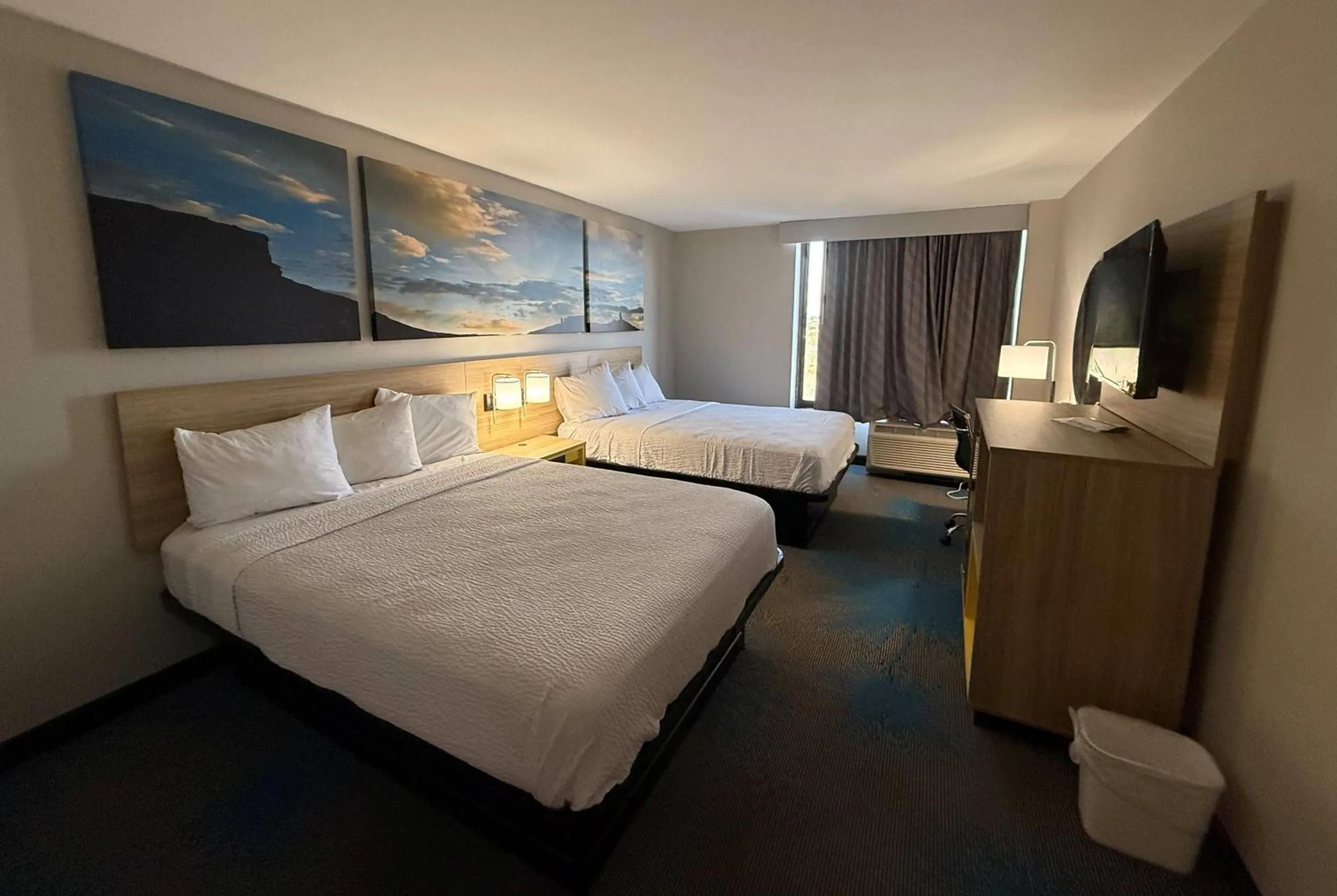 Photo of the whole room, Bed in Days Inn by Wyndham Amarillo East