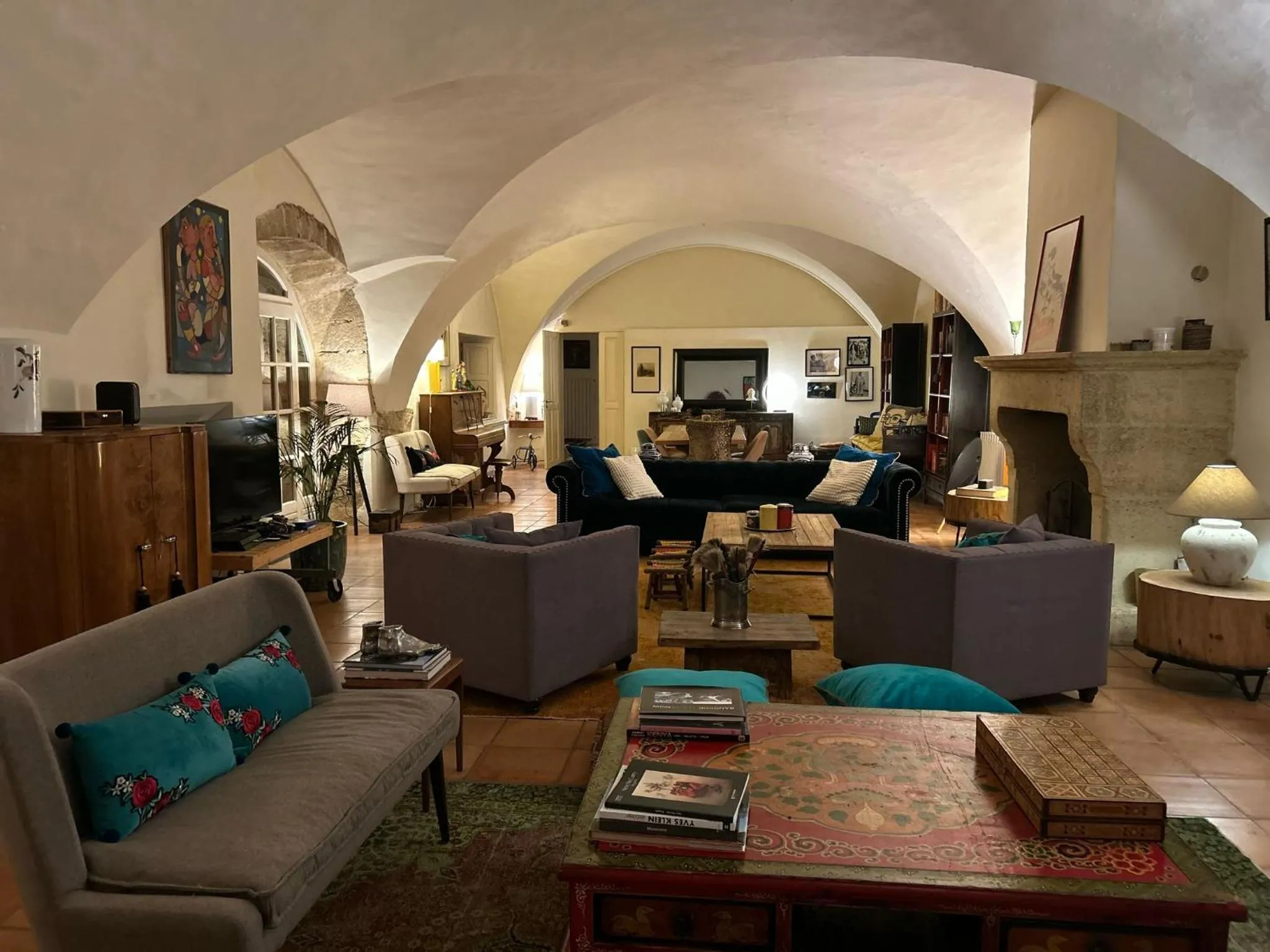 Communal lounge/ TV room in Relais Tao