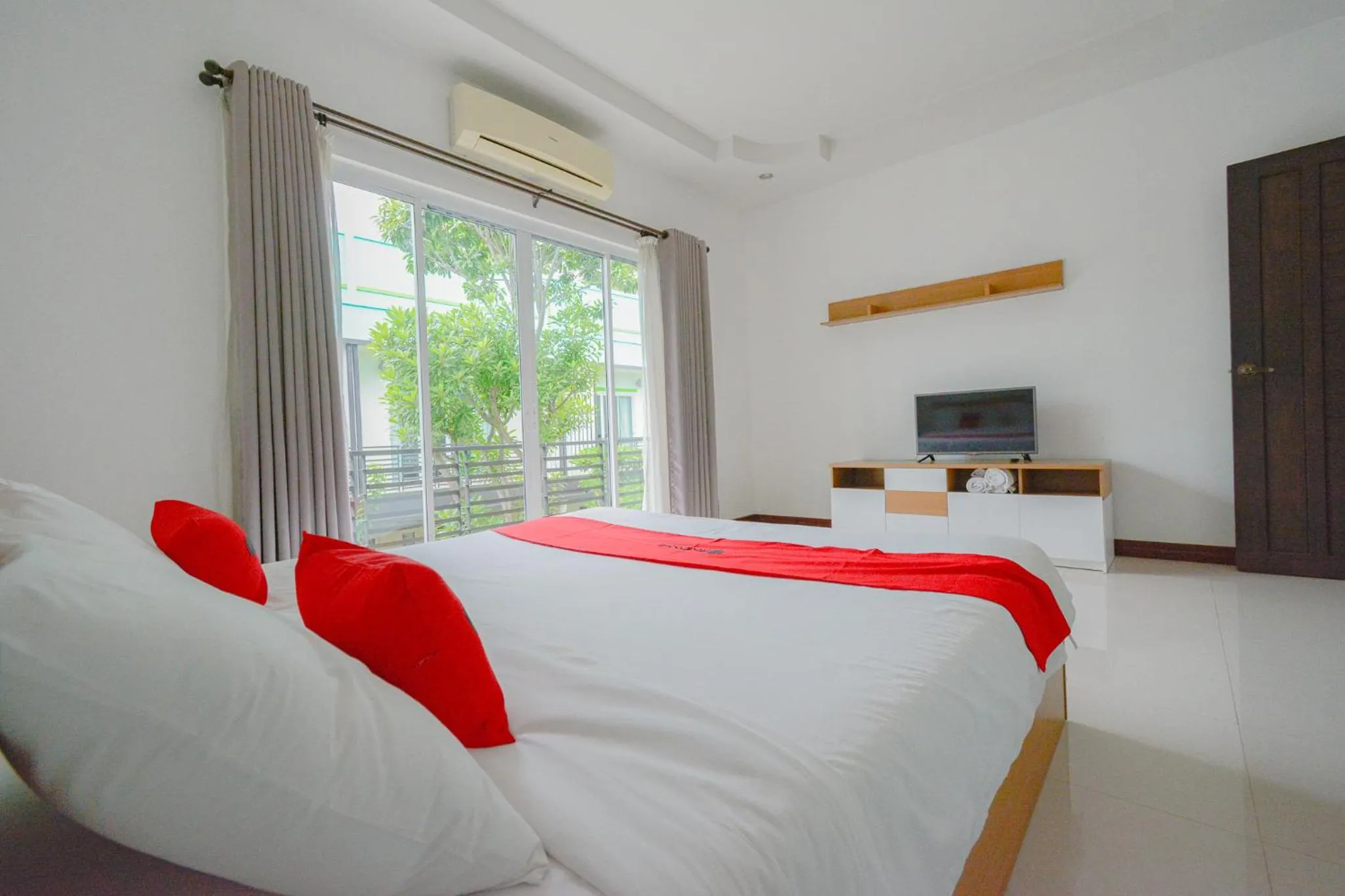 Bed in Baan Noppadol Hua Hin Resort