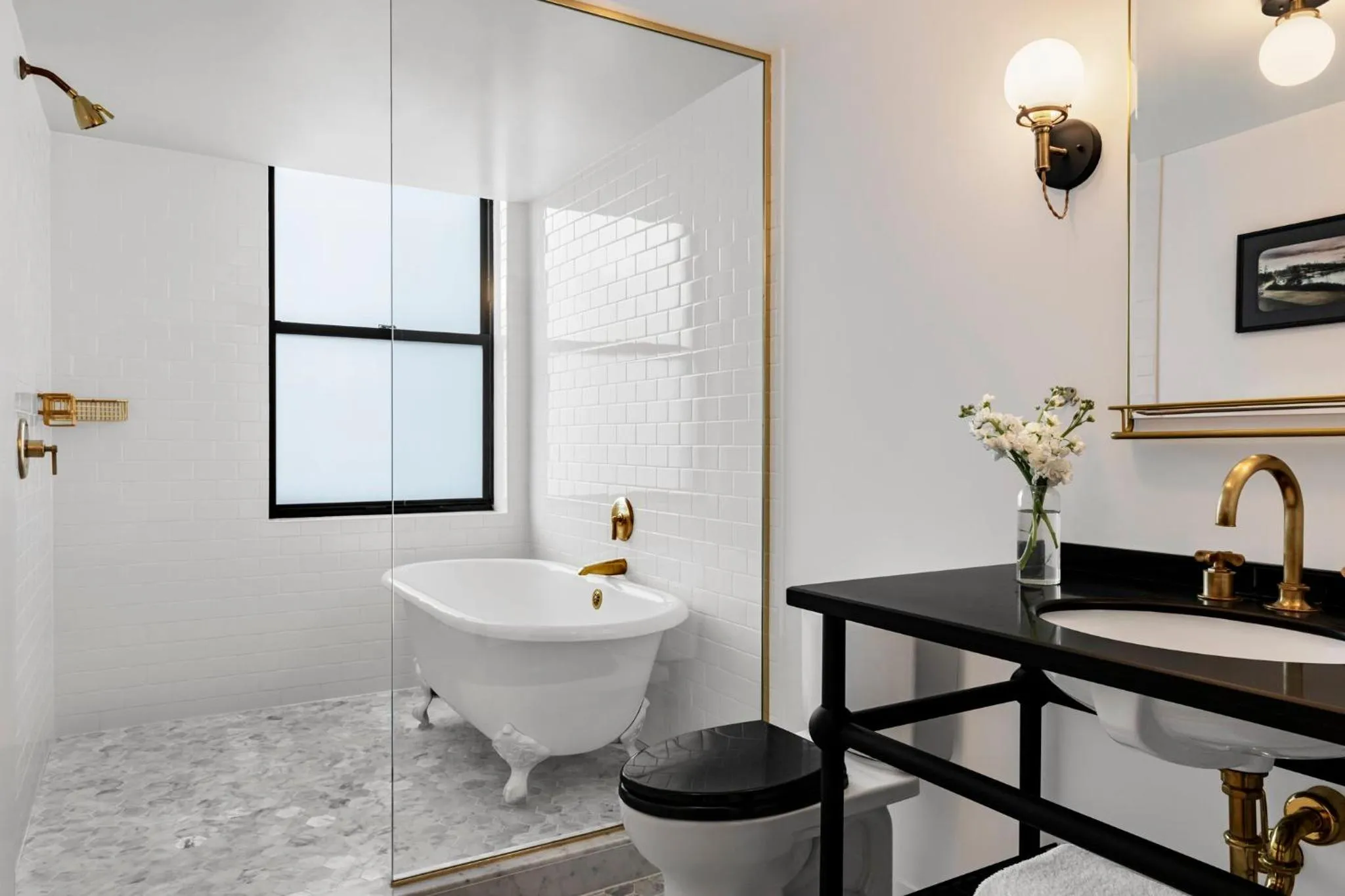 Photo of the whole room in Kimpton Palladian Hotel by IHG