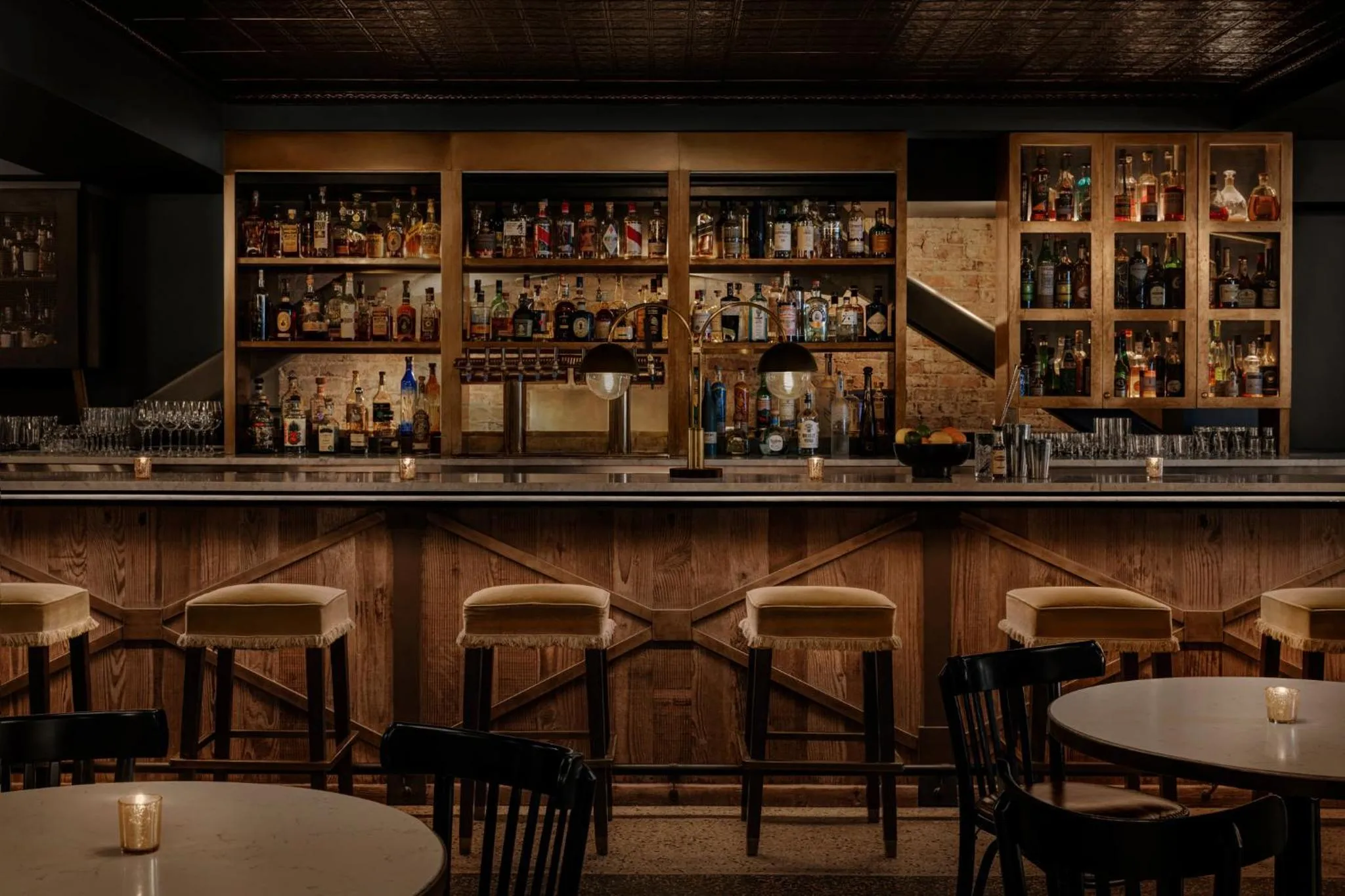 Lounge or bar in Kimpton Palladian Hotel by IHG