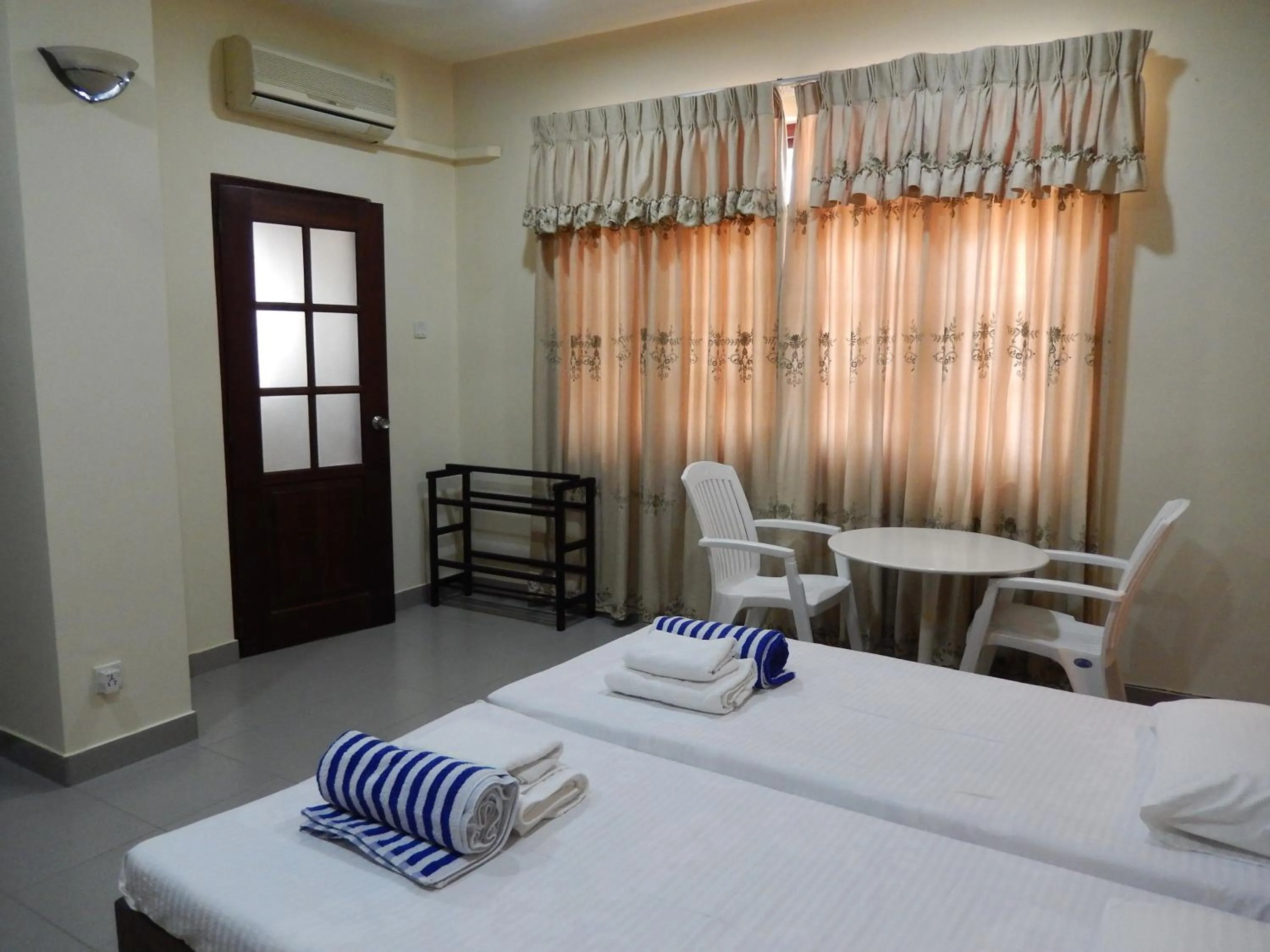 Bedroom, Bed in Janishi Residencies