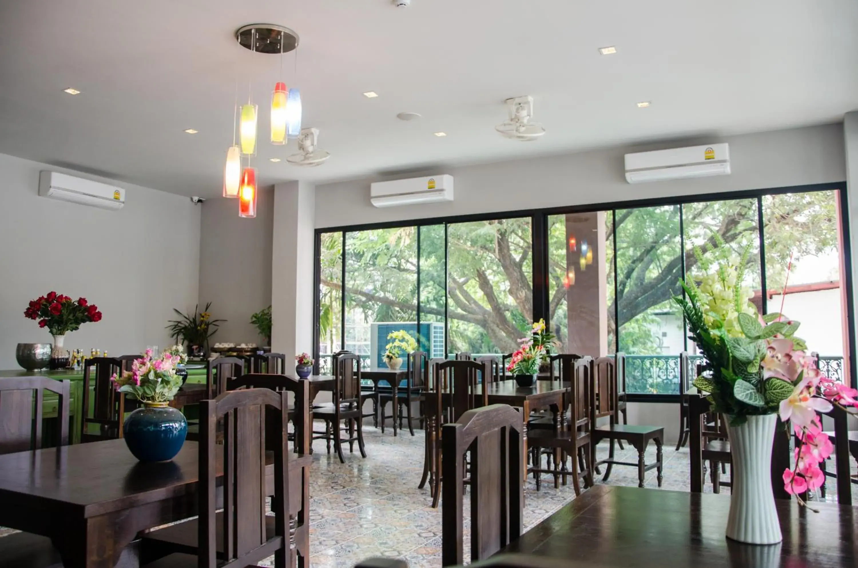 Restaurant/places to eat in The Sun Terrace Restaurant/places to eat in The Sun Terrace